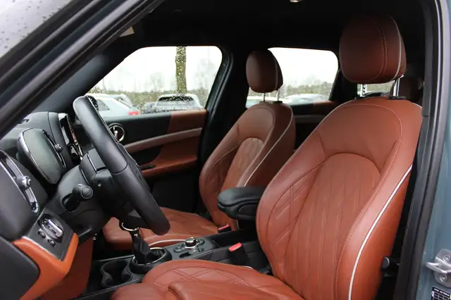 Mini Countryman view 4