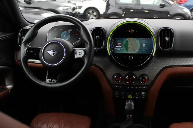 Mini Countryman view 9