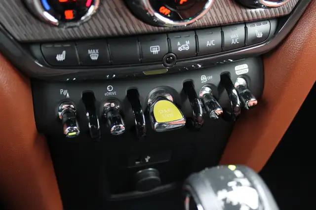 Mini Countryman view 27