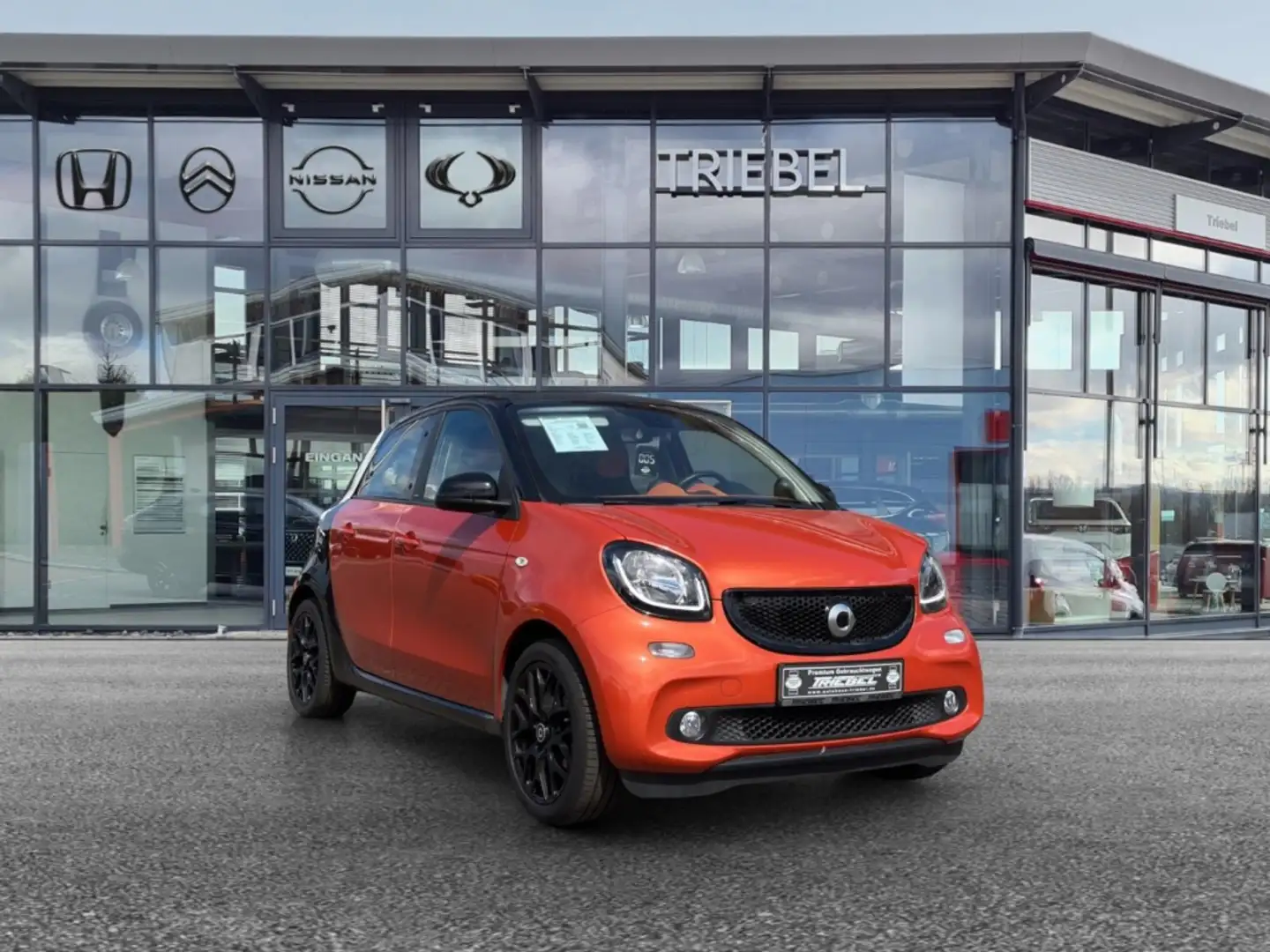 smart forFour Passion °Navi°SHZ°AAC°Tempomat°NSW° Zwart - 2