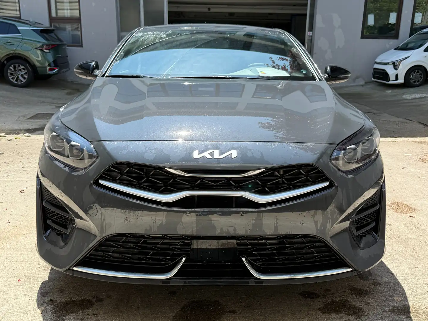 Kia ProCeed / pro_cee'd 1.5 T-GDI DCT7 OPF GT Line Navi Kamera Klima ACC Grau - 2