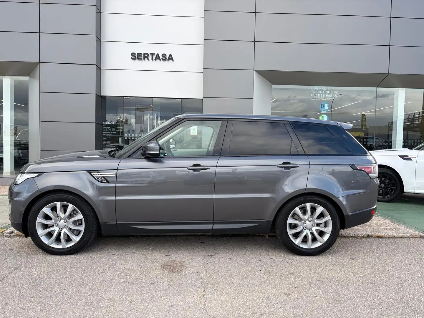 Land Rover Range Rover Sport 3.0SDV6 HSE 306 Aut. Gris - 2