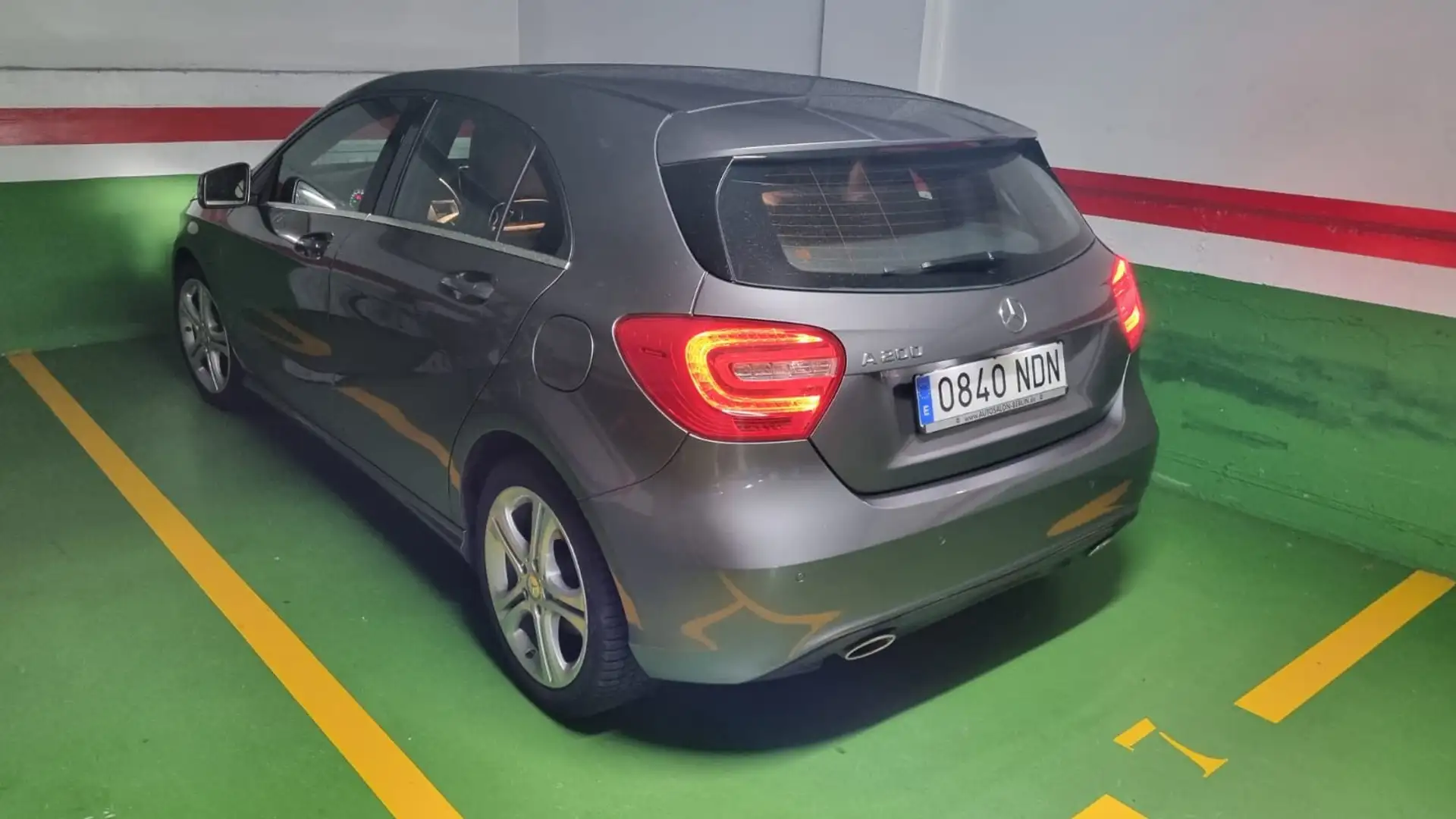 Mercedes-Benz A 200 BE Urban 7G-DCT - 1