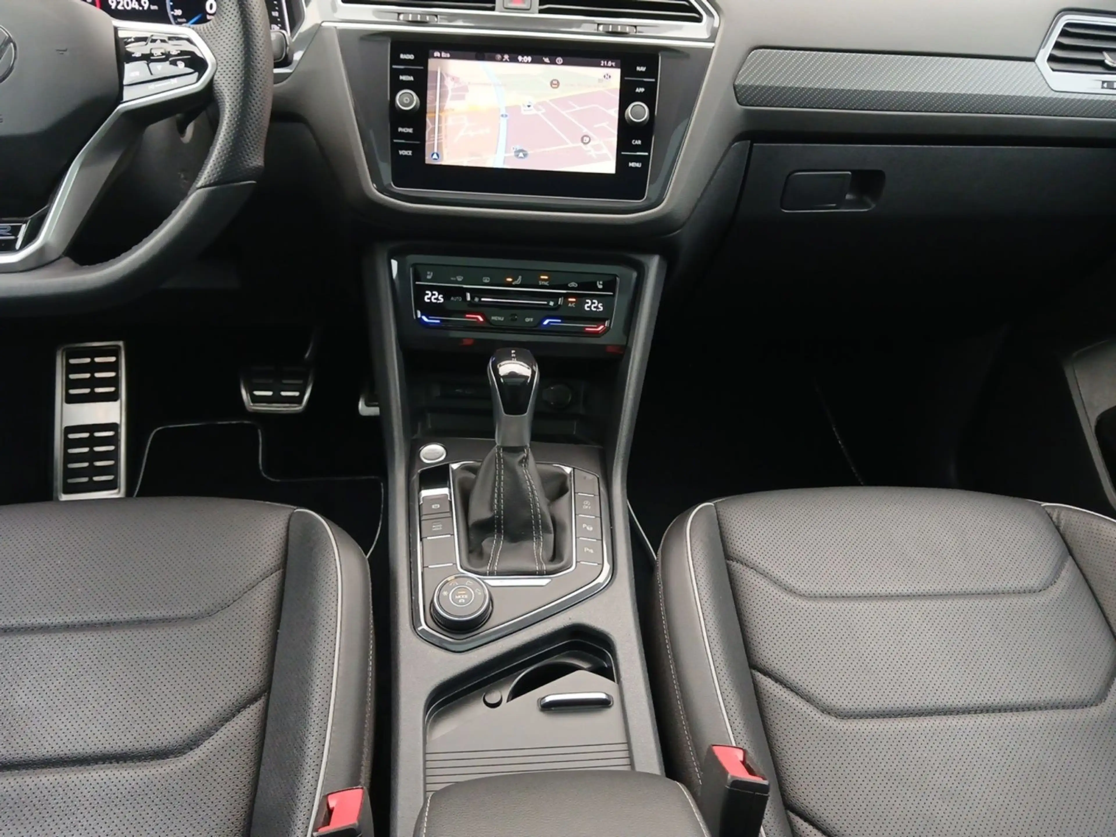 Volkswagen Tiguan Allspace R-Line 4Motion 2.0 TDI SCR DSG B — photo 15