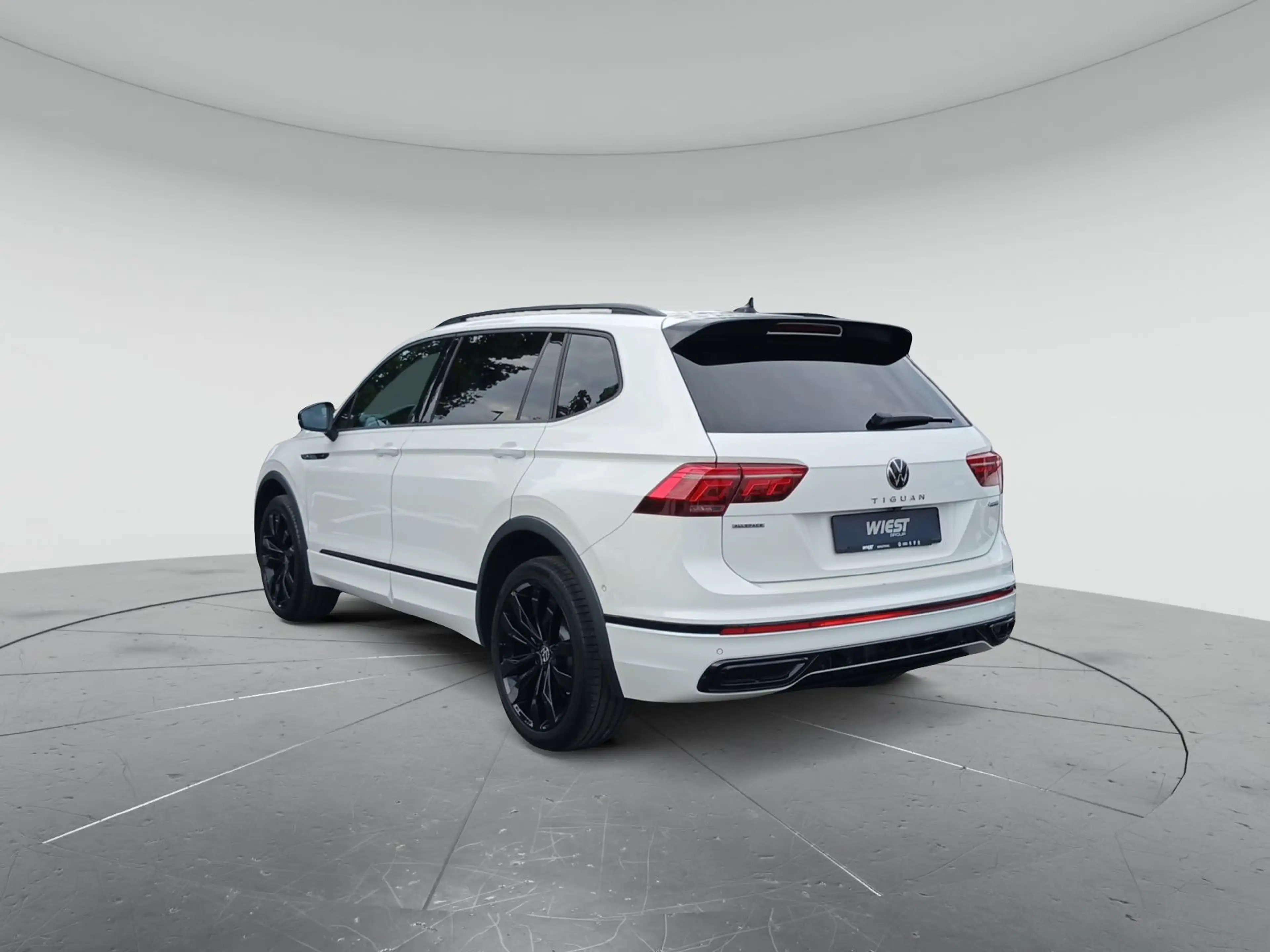 Volkswagen Tiguan Allspace R-Line 4Motion 2.0 TDI SCR DSG B — photo 5