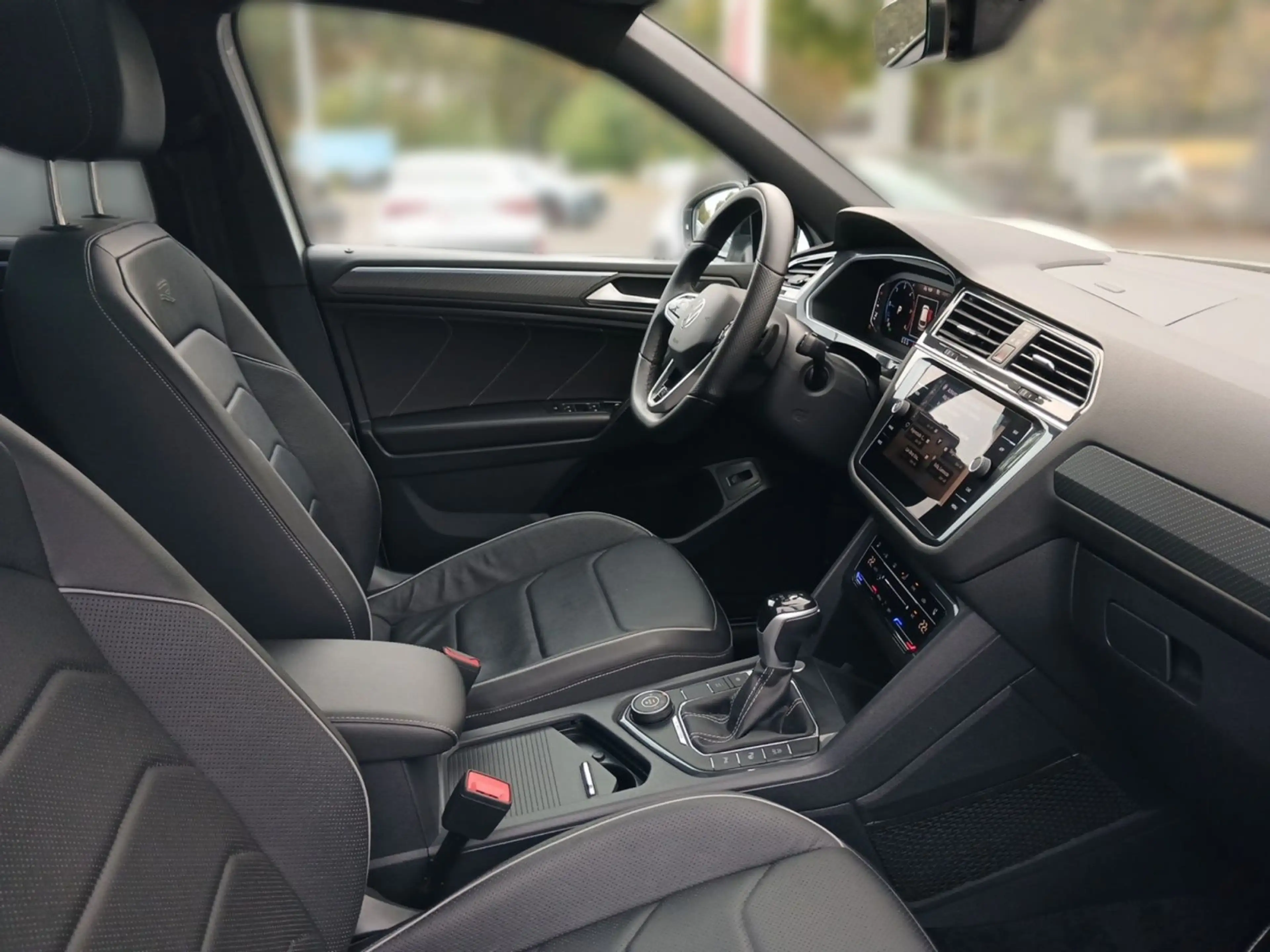 Volkswagen Tiguan Allspace R-Line 4Motion 2.0 TDI SCR DSG B — photo 10
