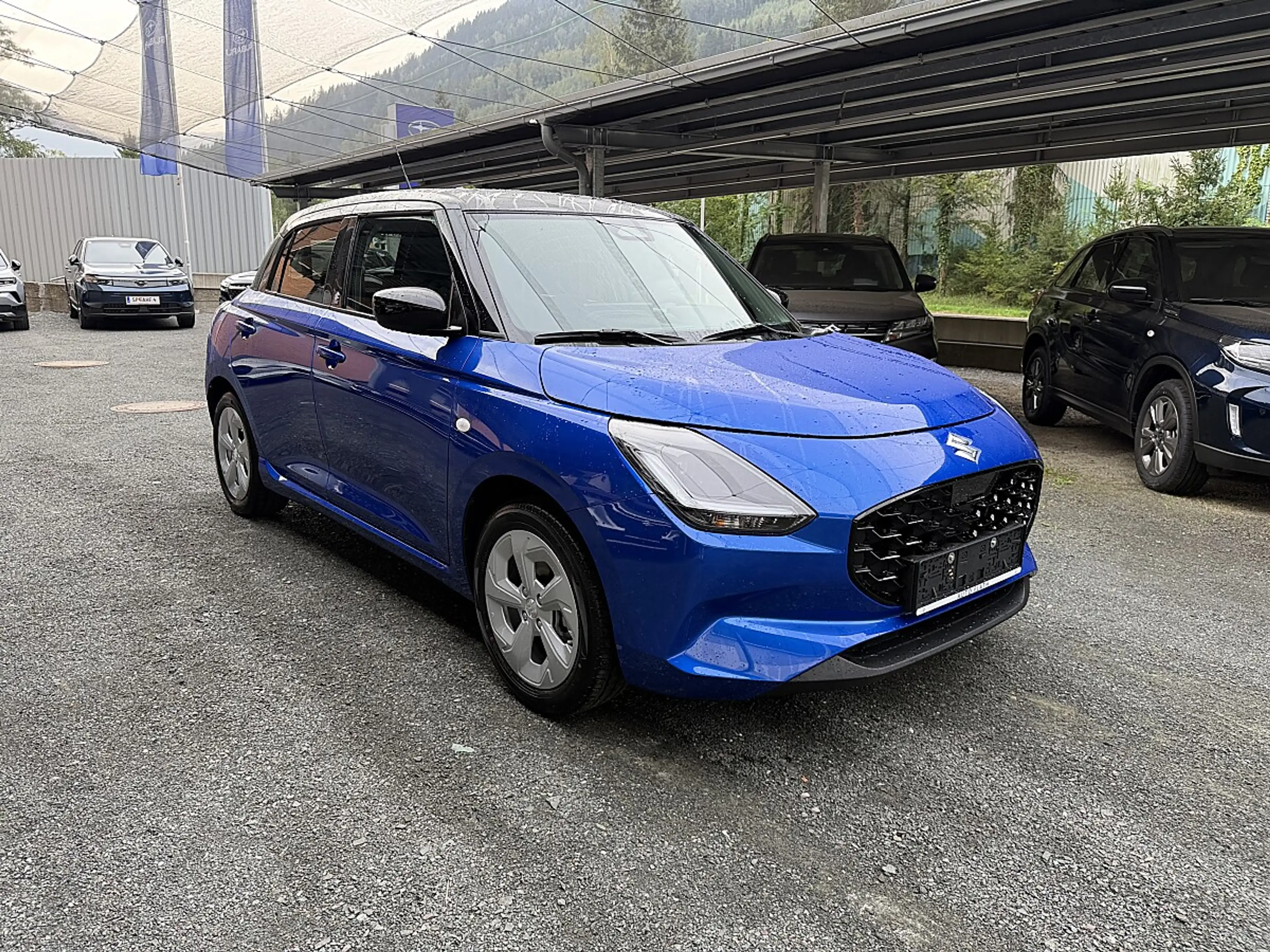 Suzuki Swift 1,2 Hybrid Shine — photo 3