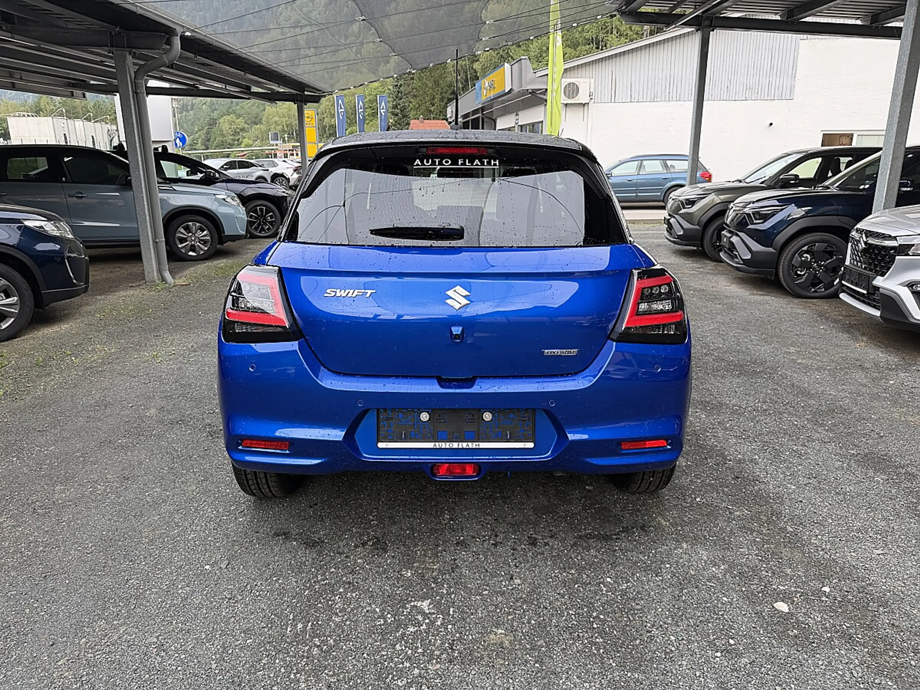 Suzuki Swift 1,2 Hybrid Shine — photo 6