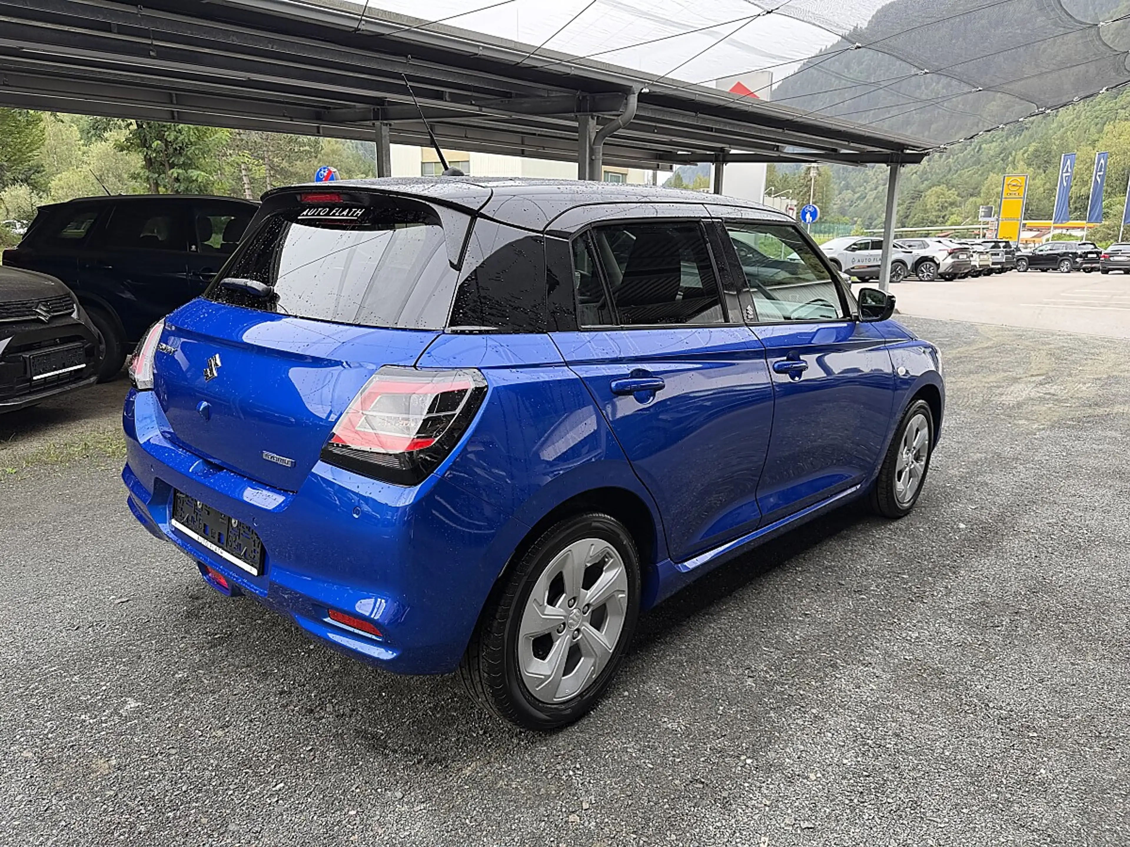 Suzuki Swift 1,2 Hybrid Shine — photo 5