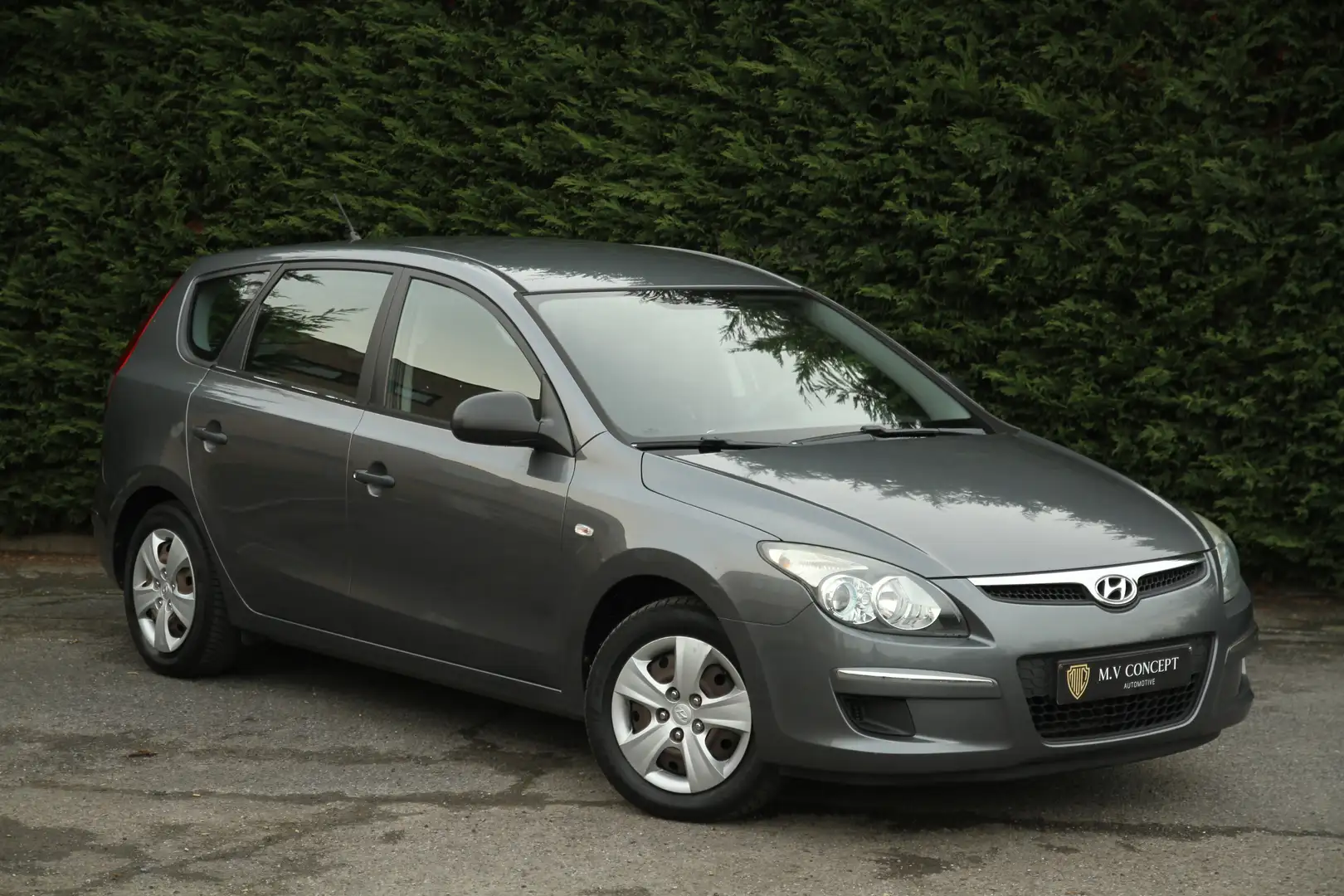 Hyundai i30 SW 1.6 CRDi Comfort Gris - 1