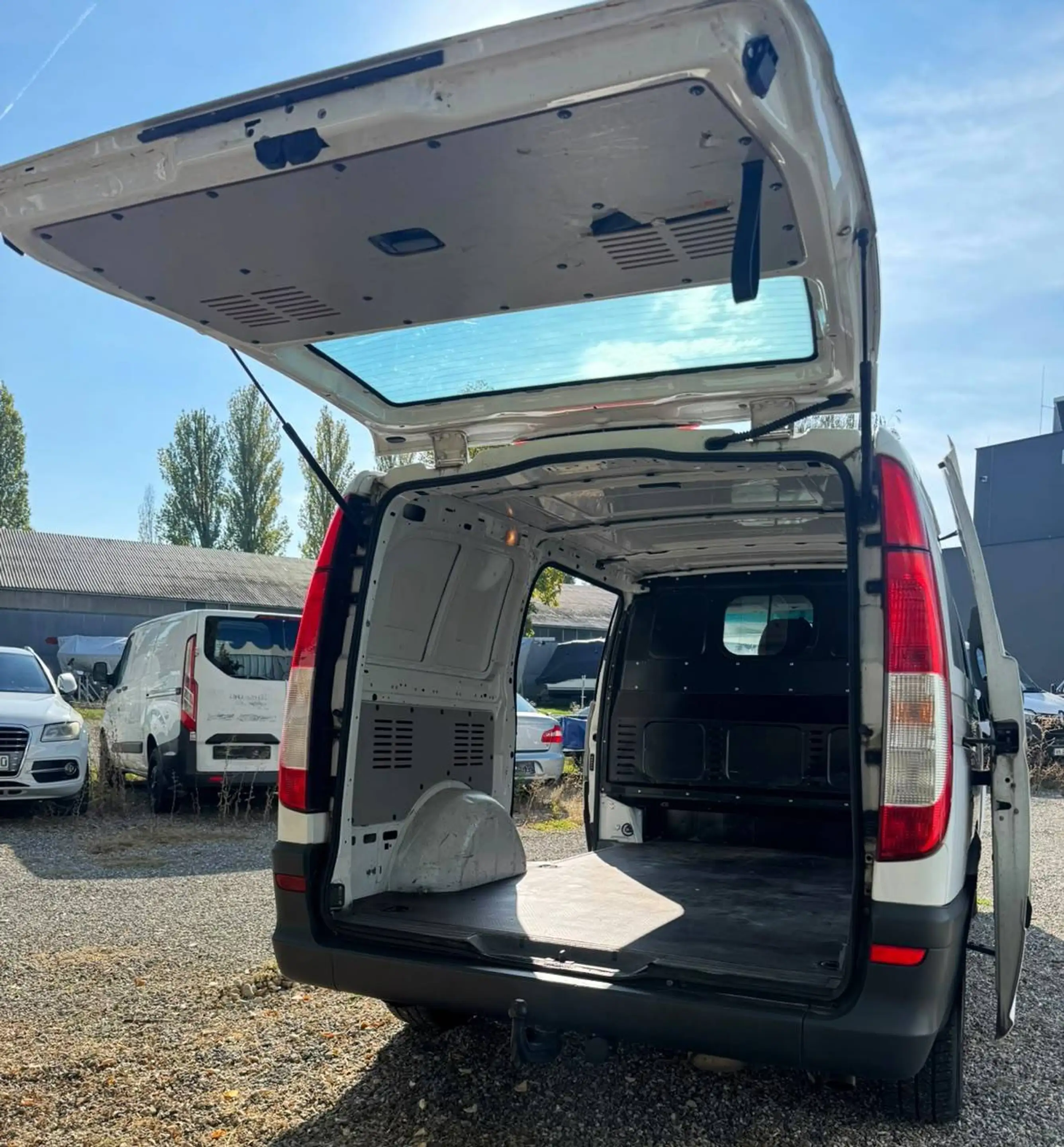 Mercedes-Benz Vito Vito 115 CDI — photo 8