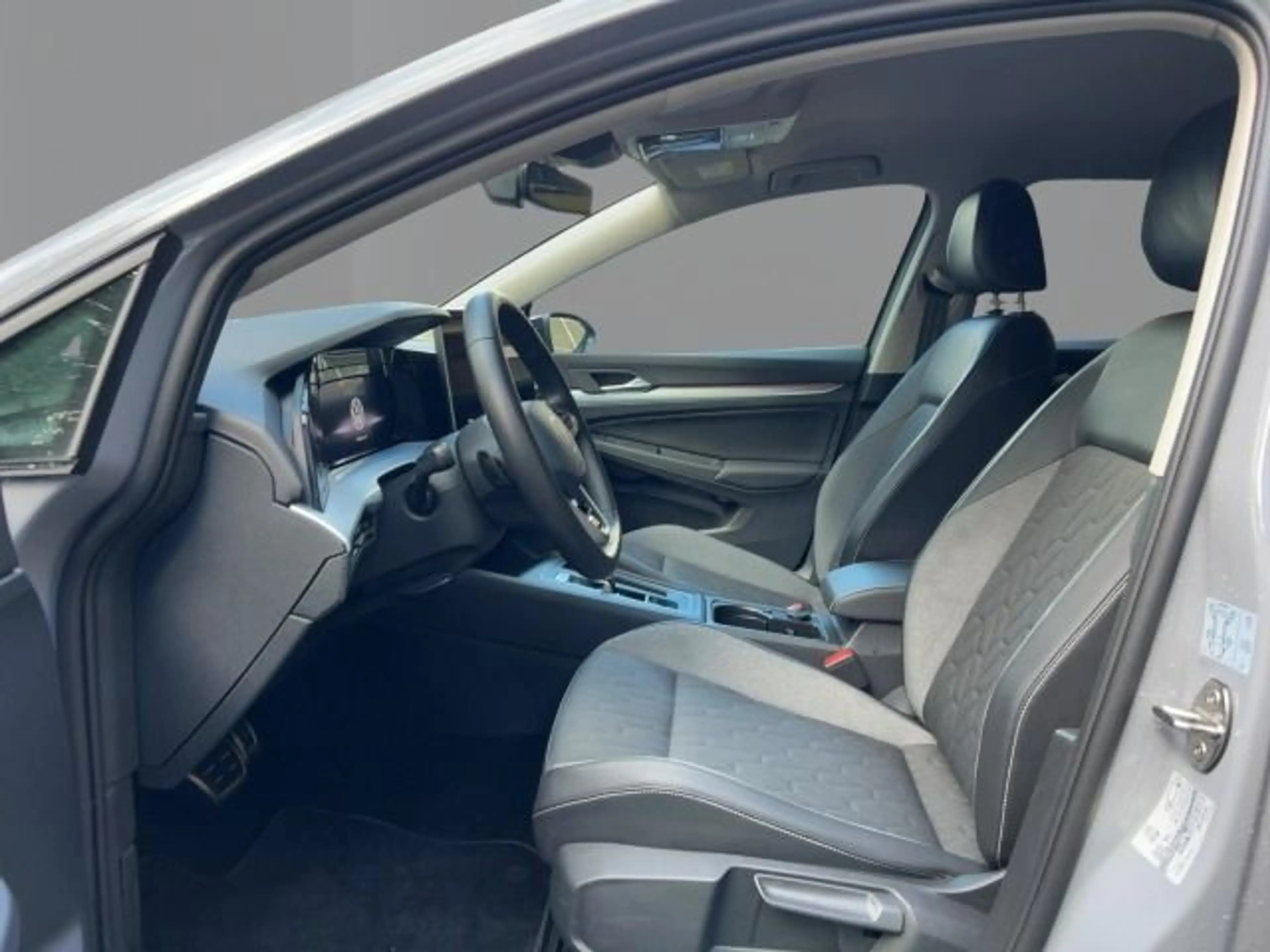 Volkswagen Golf Variant VIII1.5 eTSI DSG Goal AHK Navi LED — photo 8