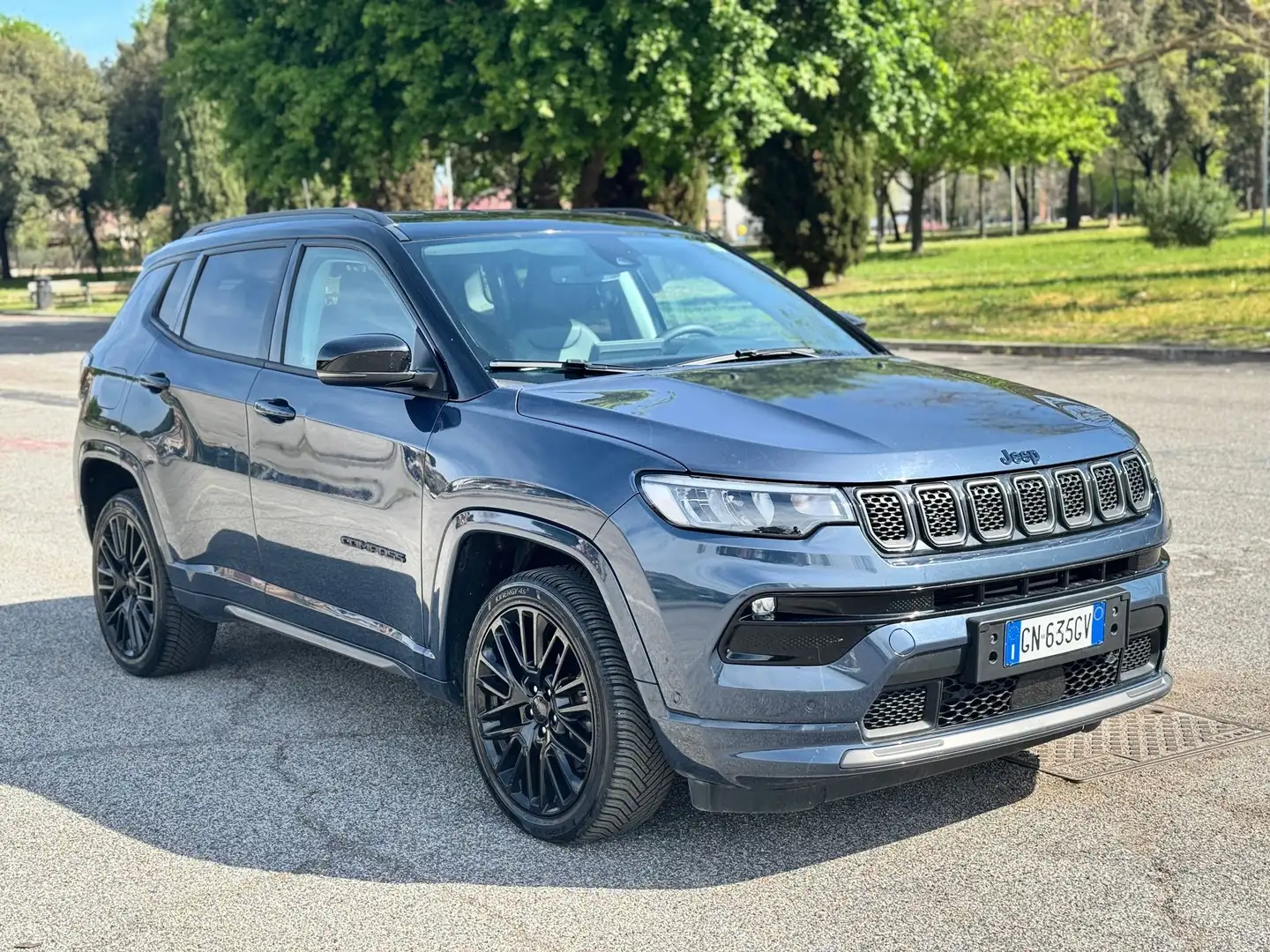 Jeep Compass 241CV PHEV 4XE S Pelle-Navi-Carplay Grau - 2