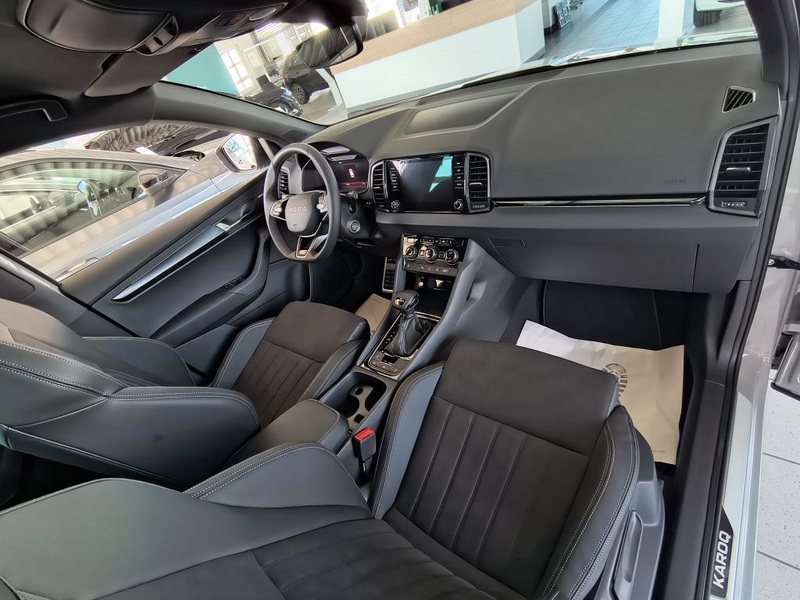 Skoda Karoq 1.5 TSI ACT DSG Sportline MicrofaserLeder — photo 7