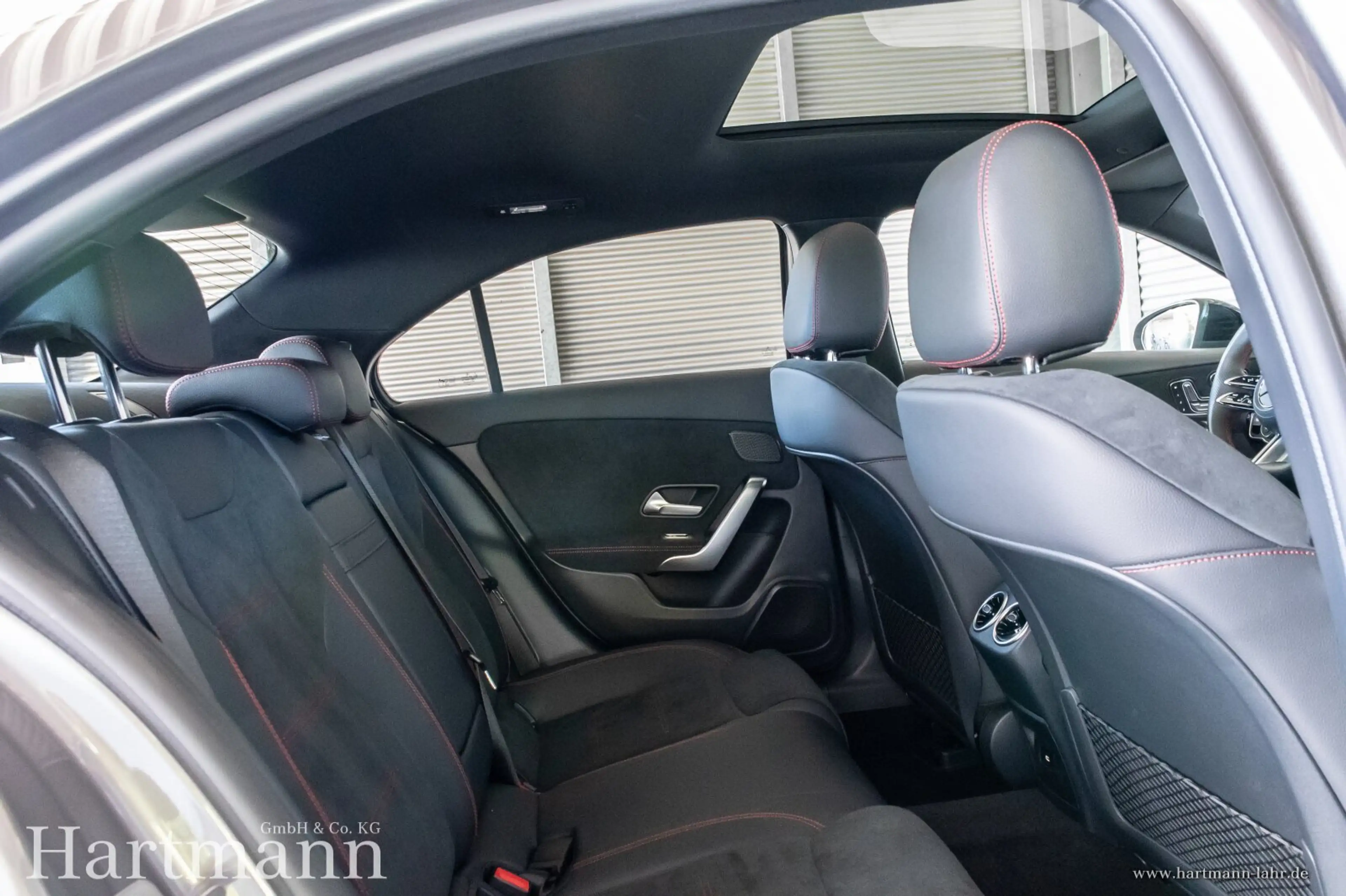 Mercedes-Benz A 220 A 220 d Limo AMG Panorama HUD Multibeam Fahrassi — photo 12