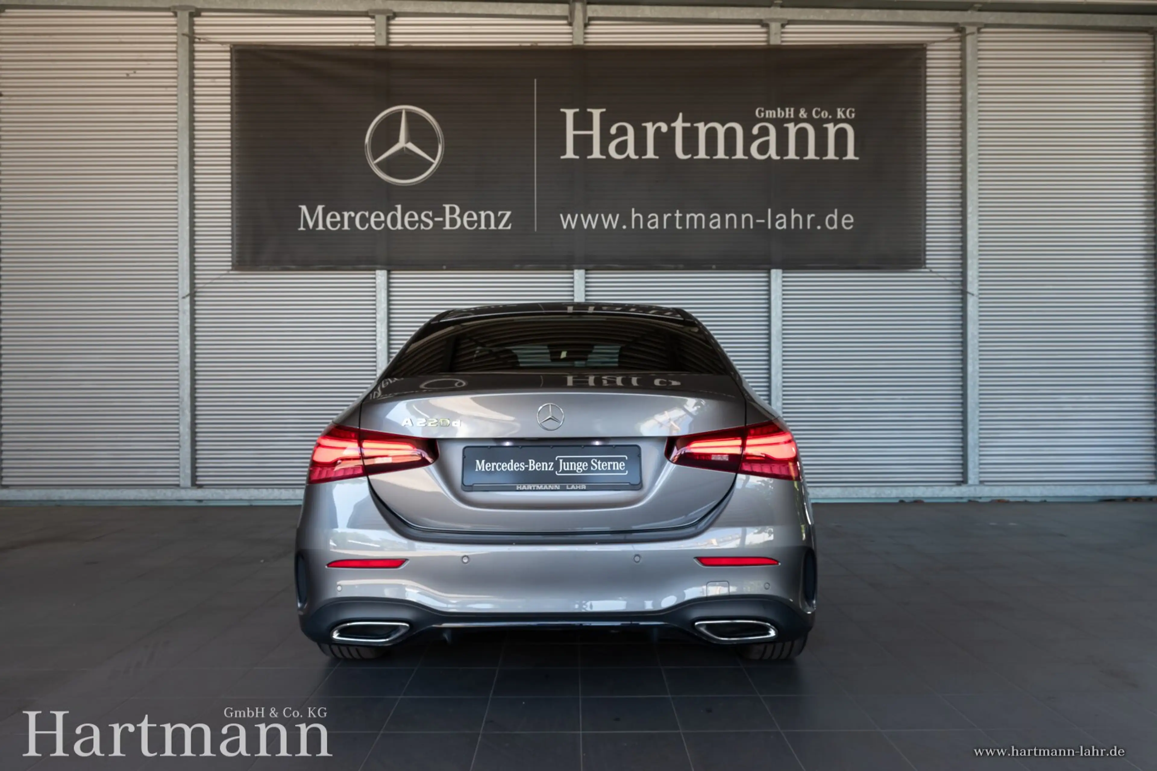 Mercedes-Benz A 220 A 220 d Limo AMG Panorama HUD Multibeam Fahrassi — photo 4