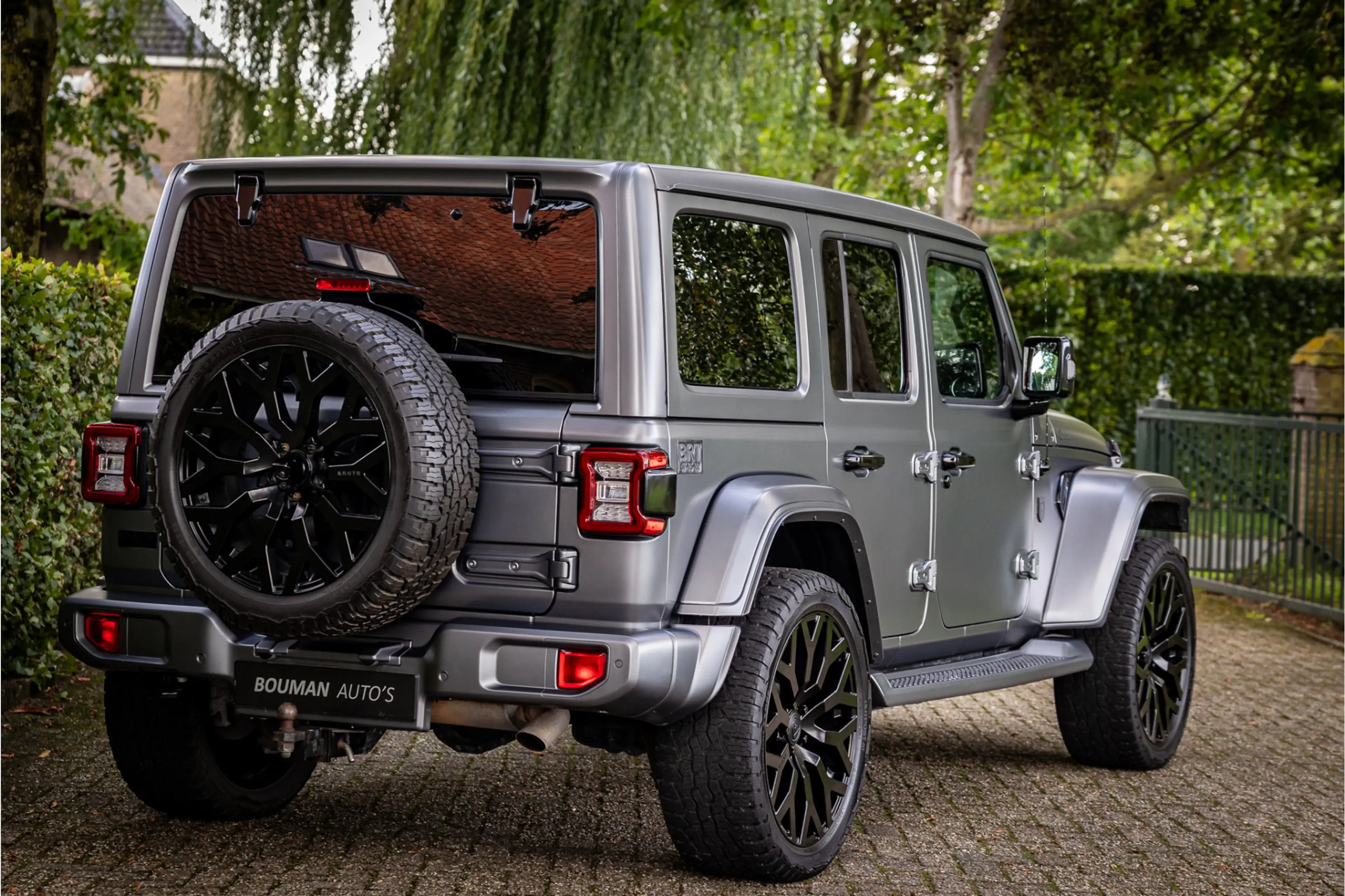 Jeep Wrangler Unlimited 4xe 380 Brute Richmond Softtop Skyroof — photo 4