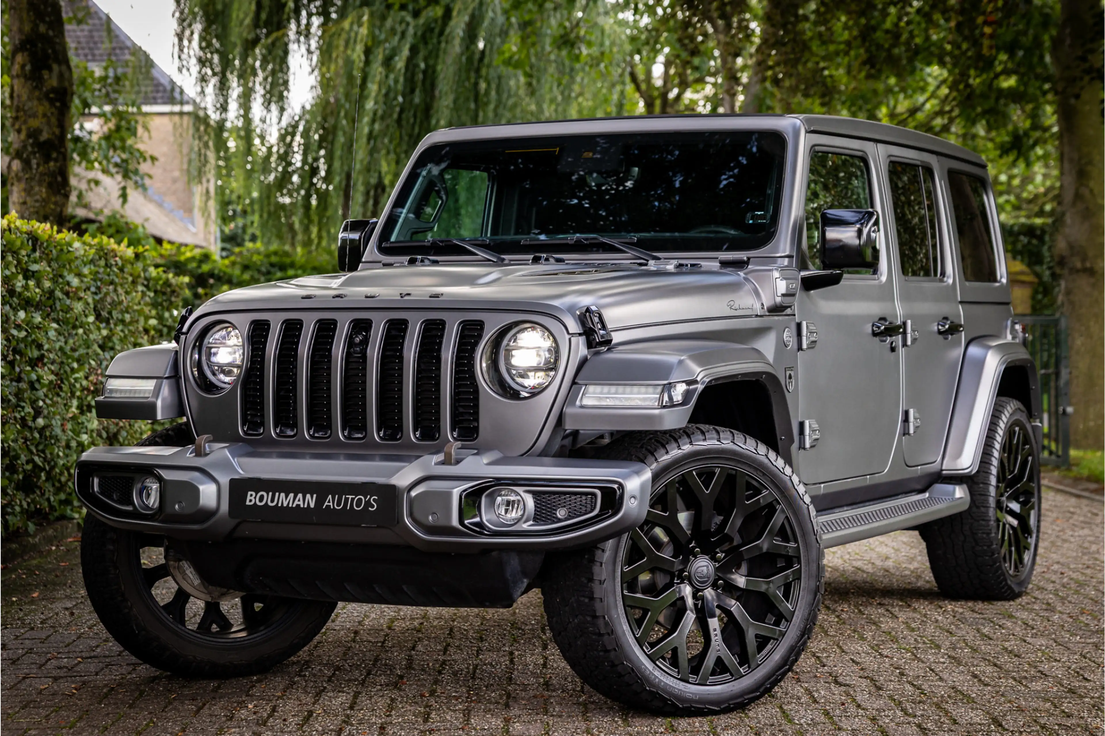 Jeep Wrangler Unlimited 4xe 380 Brute Richmond Softtop Skyroof — photo 14