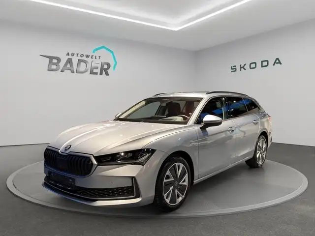 Skoda Superb Combi HUD Matrix Massage 2.0 TDI 142 kW 4x4 Sel...