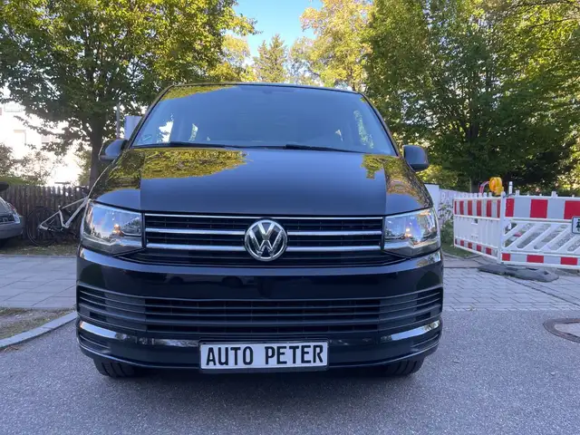 Volkswagen Multivan view 8