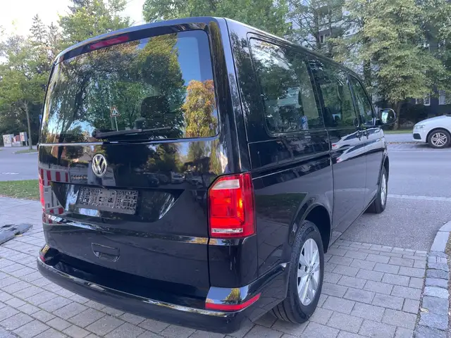 Volkswagen Multivan view 5