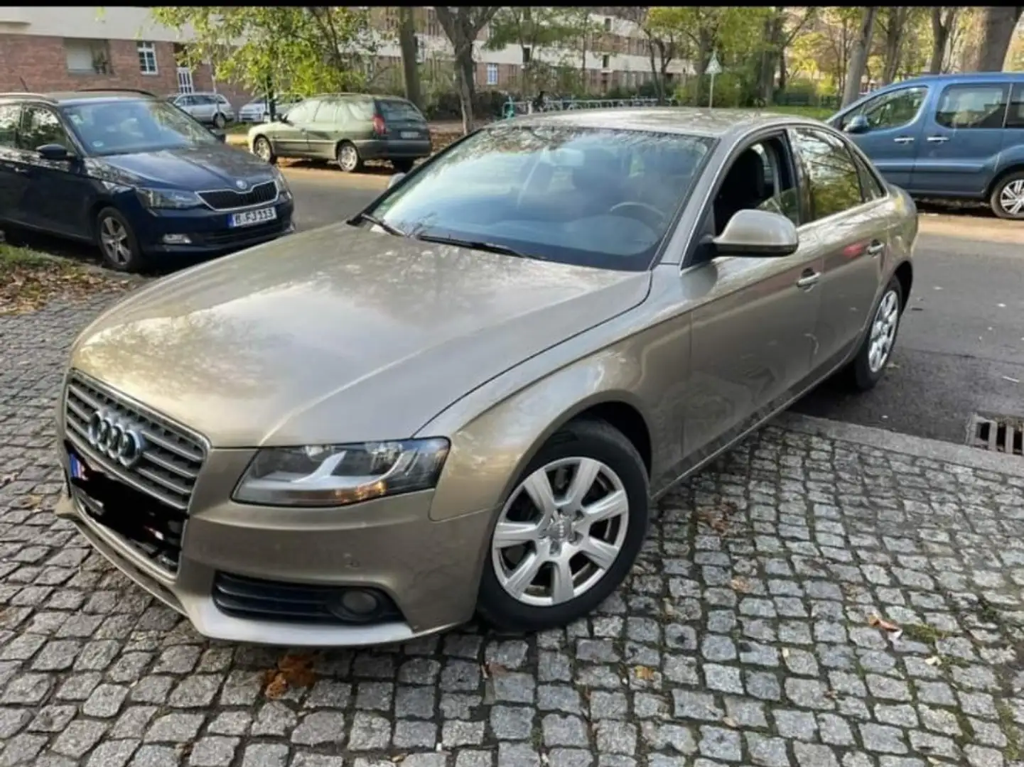 Audi A4 2.0 TFSI Ambiente Bronce - 1