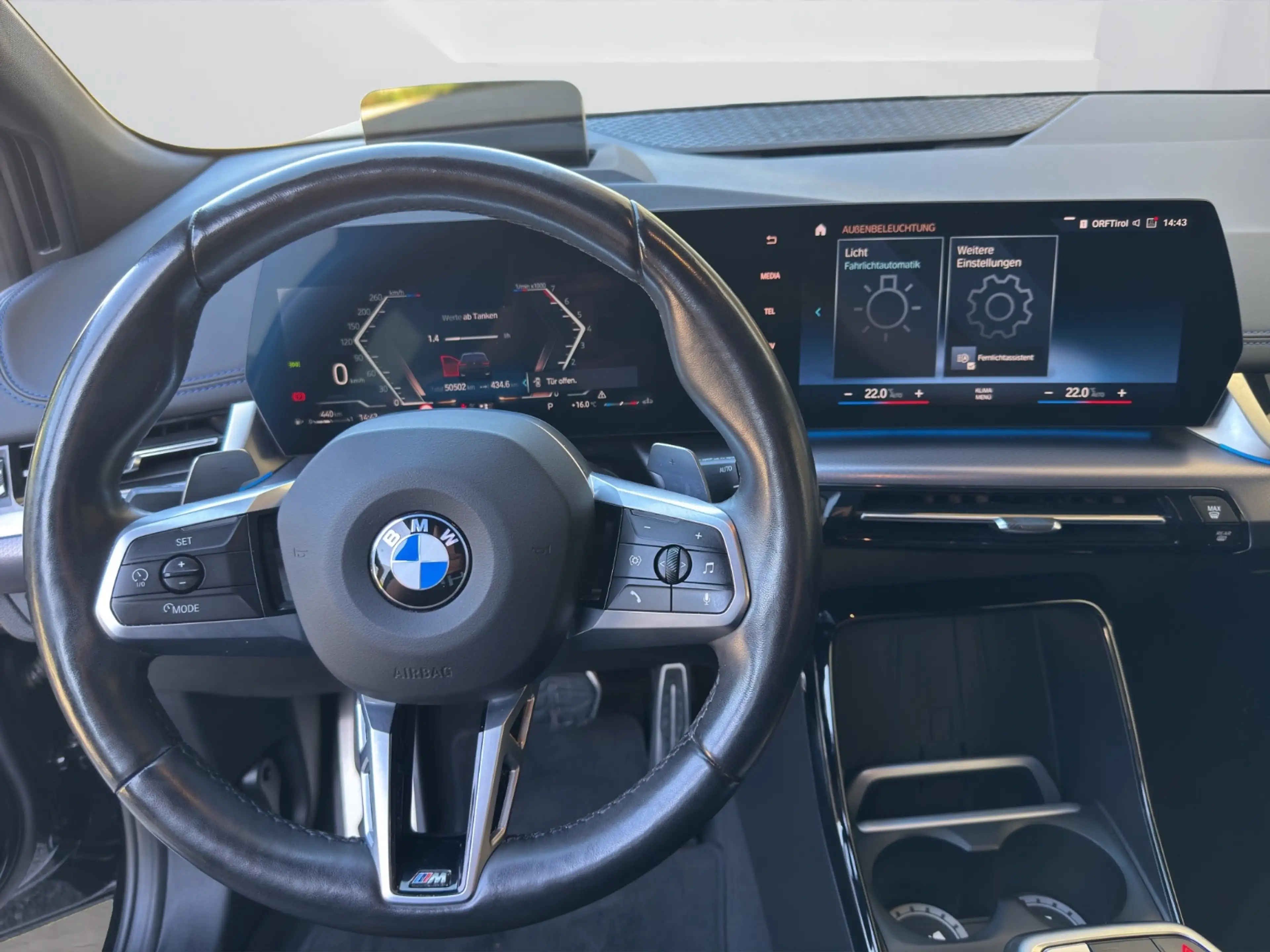BMW 220 i AUT — photo 11