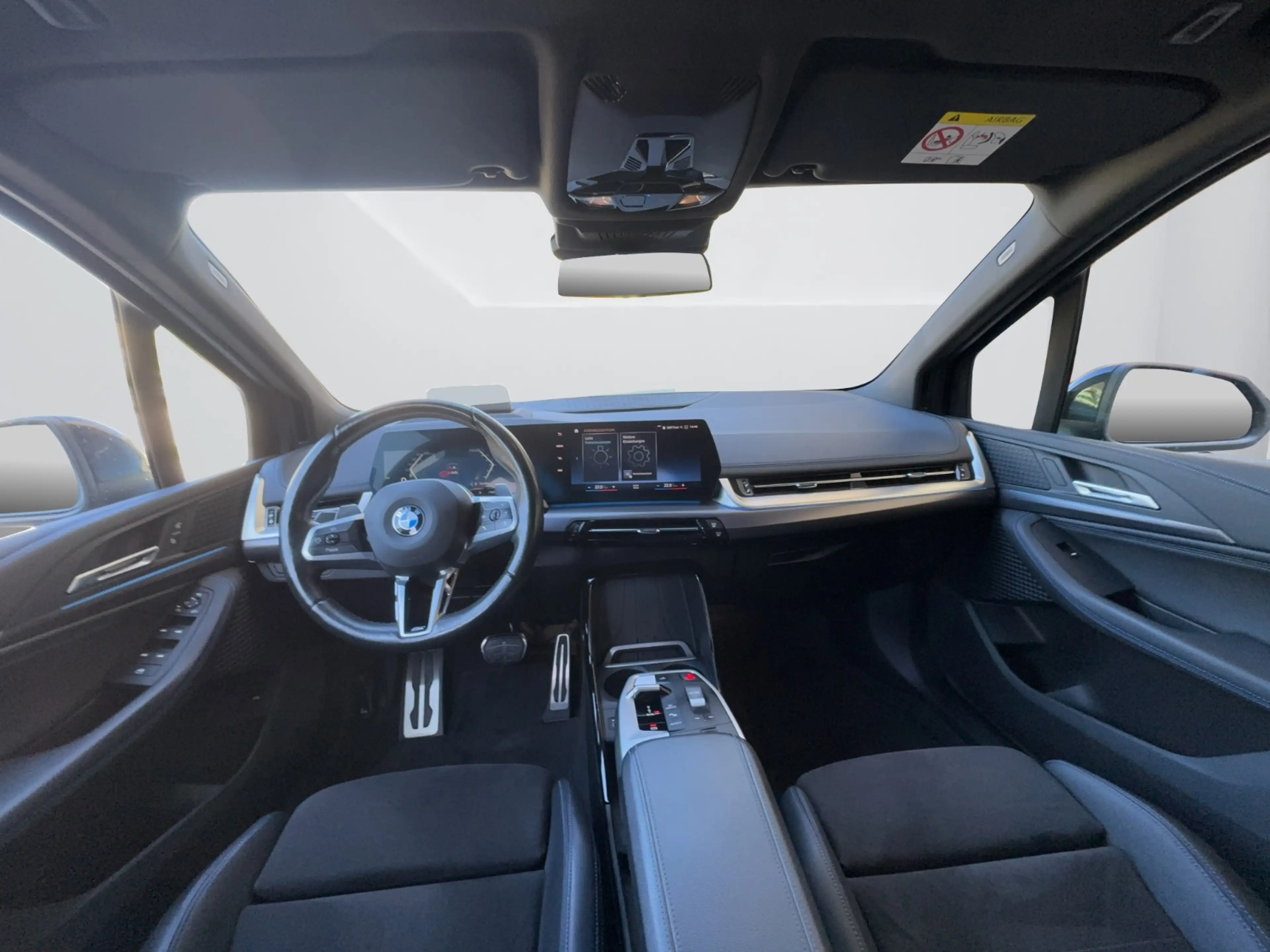 BMW 220 i AUT — photo 10