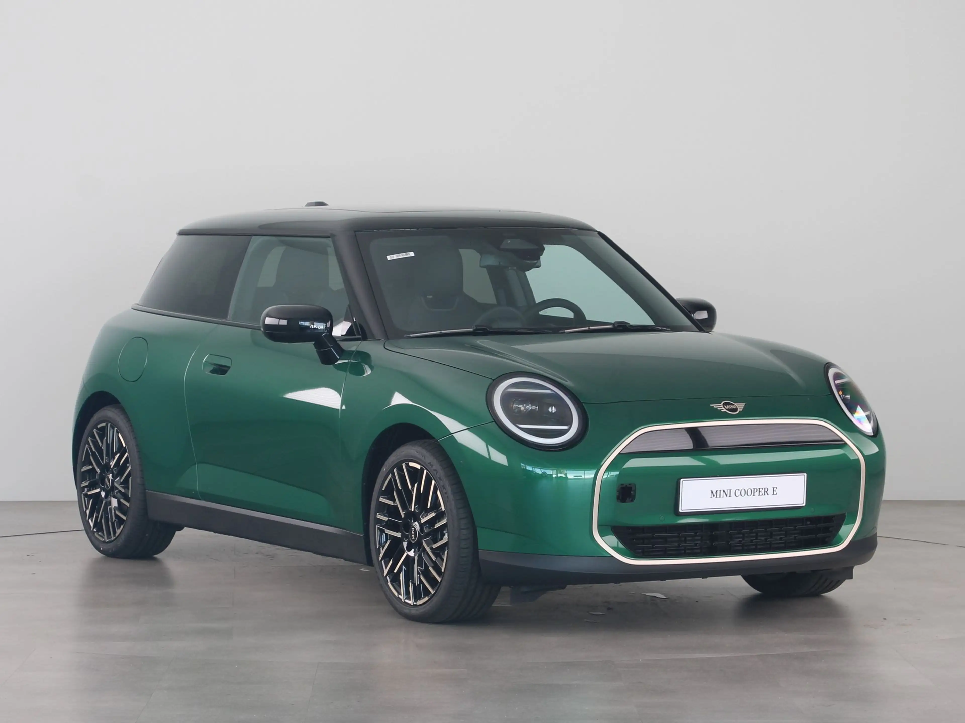 MINI Cooper E Favoured Pakket M PRIVATE LEASE EUR 475,- (60 mnd/ — photo 3