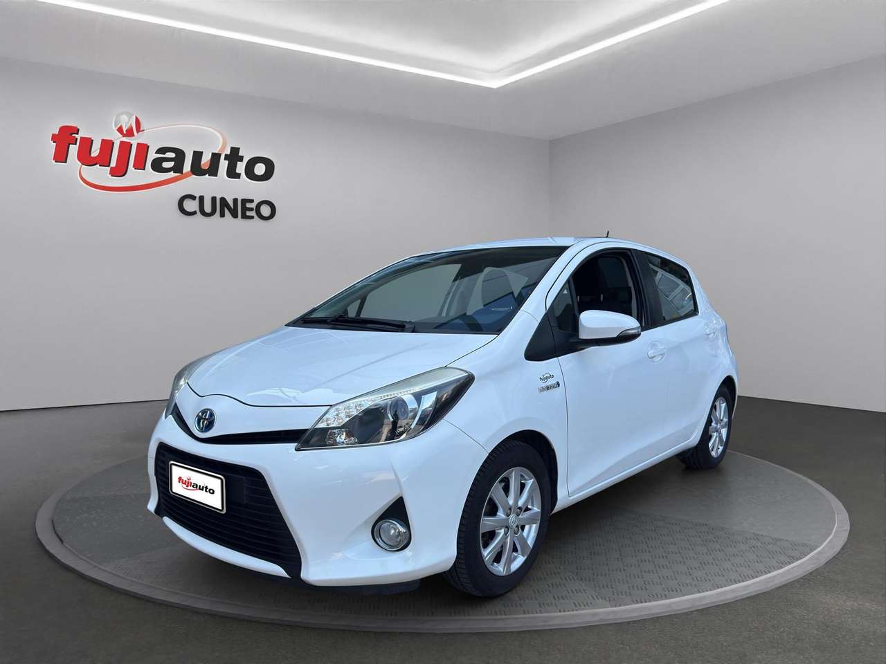 Toyota Yaris Yaris 5p 1.5h Lounge+