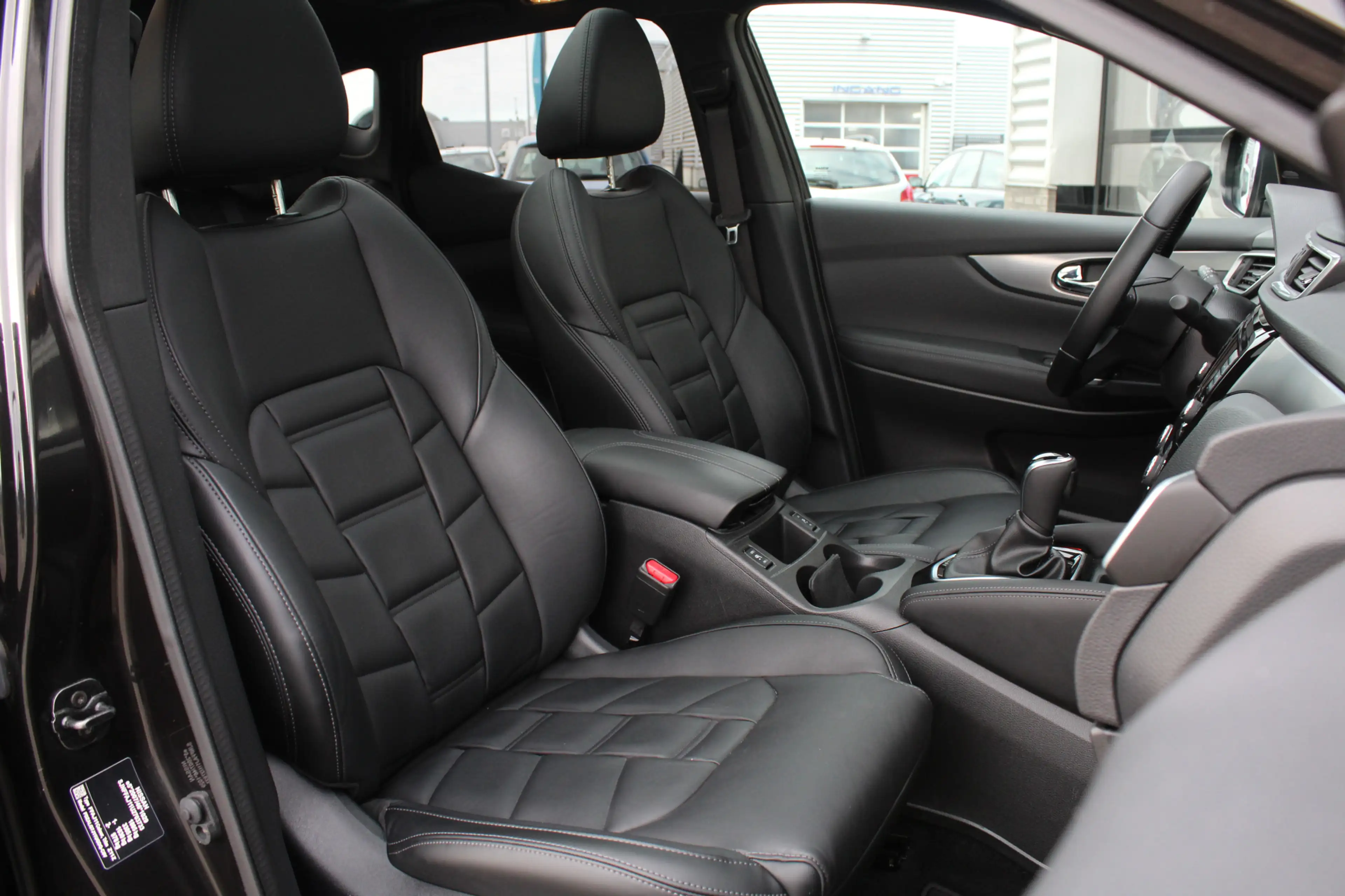 Nissan Qashqai 1.3 DIG-T Tekna / Keyless / Carplay / N.A.P. — photo 10