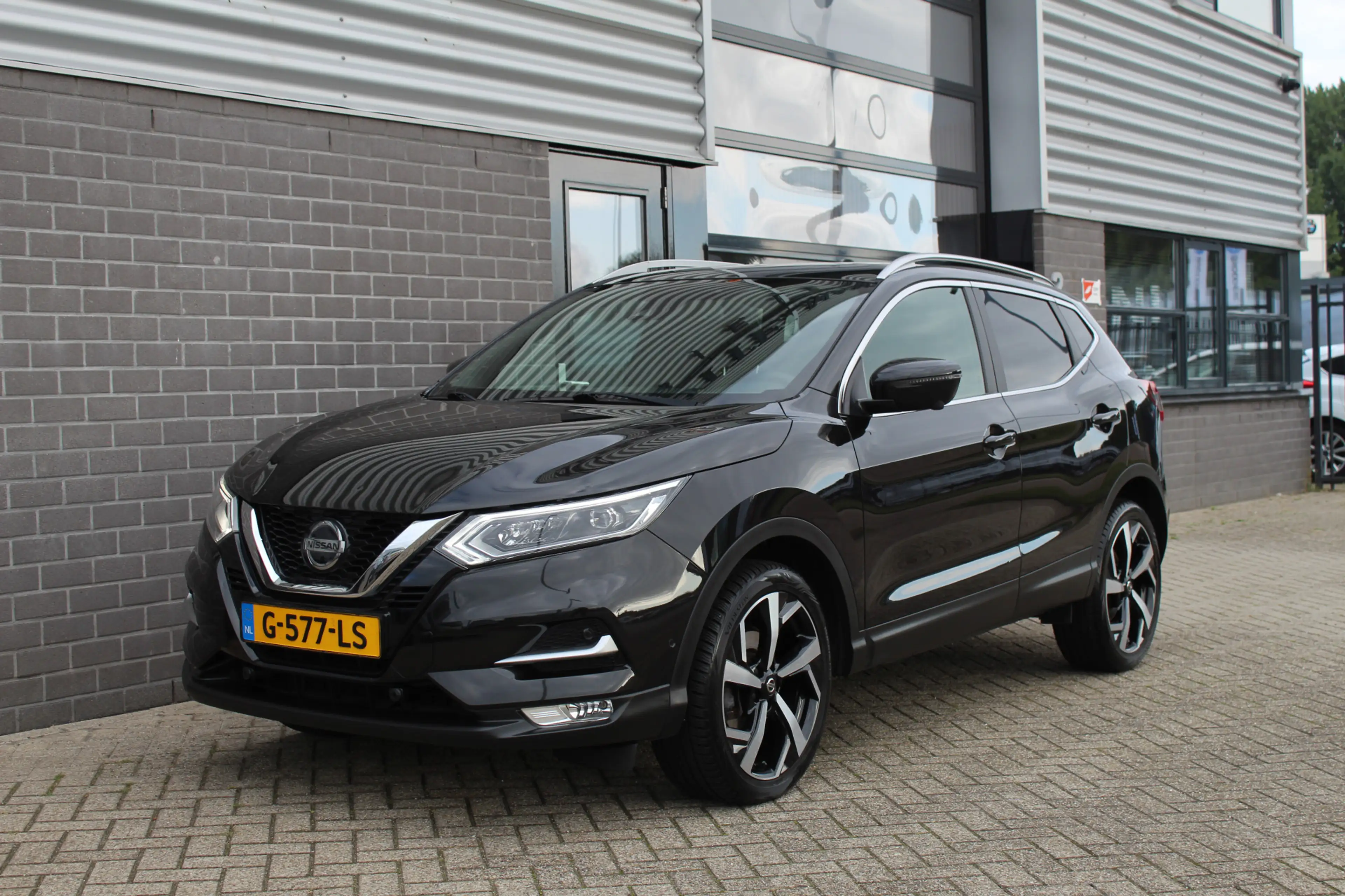 Nissan Qashqai 1.3 DIG-T Tekna / Keyless / Carplay / N.A.P. — photo 4