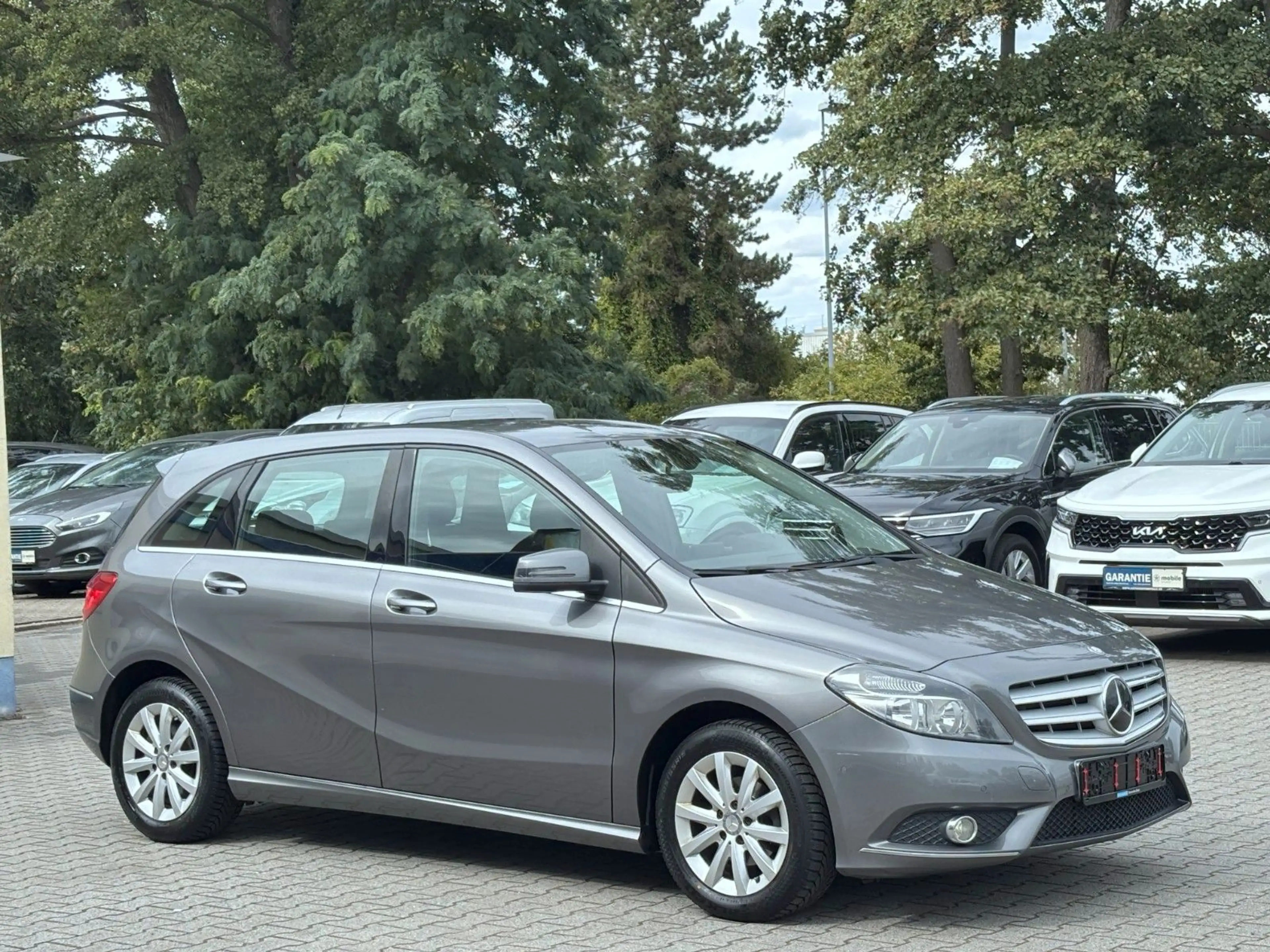 Mercedes-Benz B 180 Navi*Asyst+*MB-S-Heft — photo 3