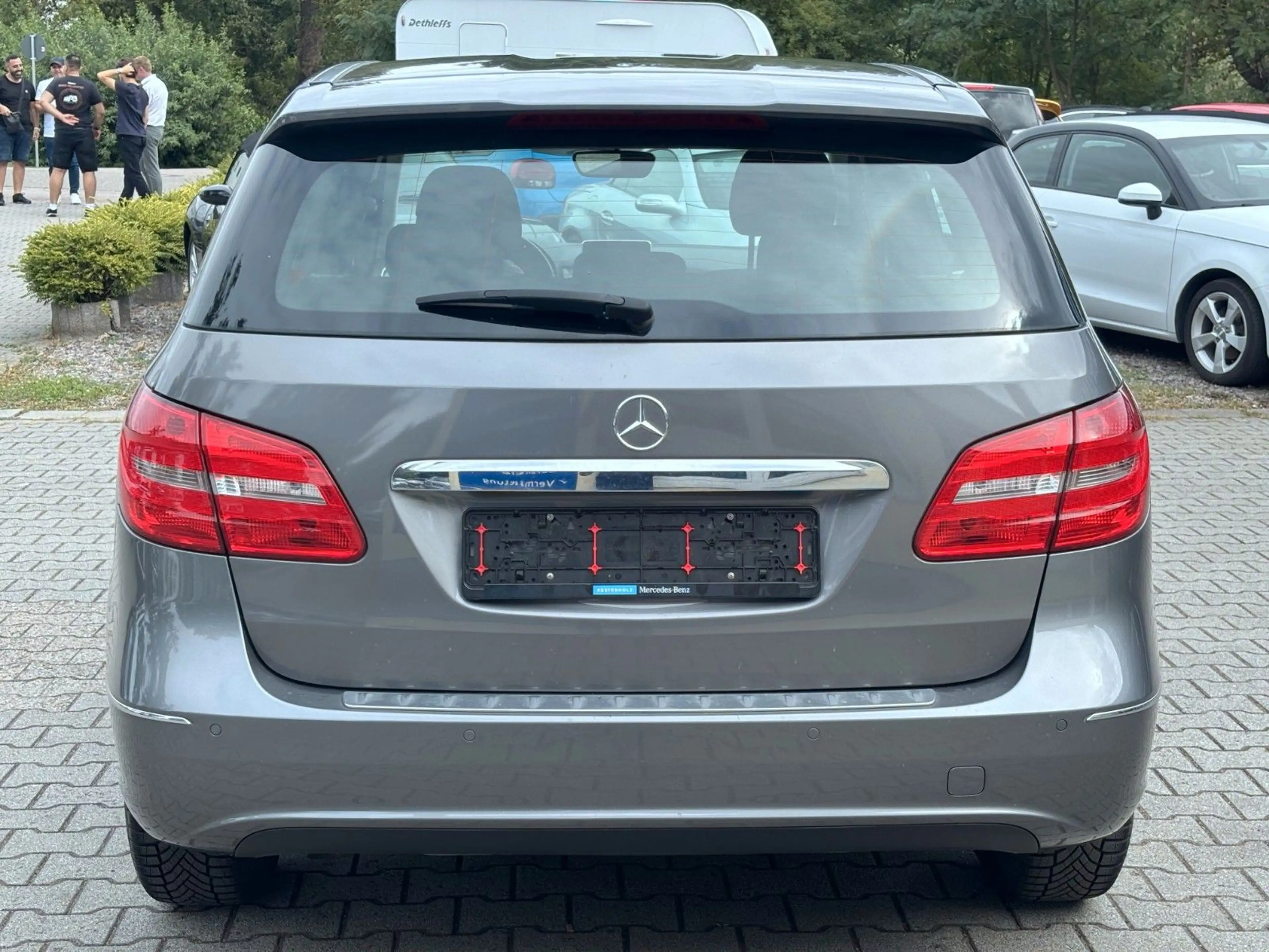Mercedes-Benz B 180 Navi*Asyst+*MB-S-Heft — photo 6