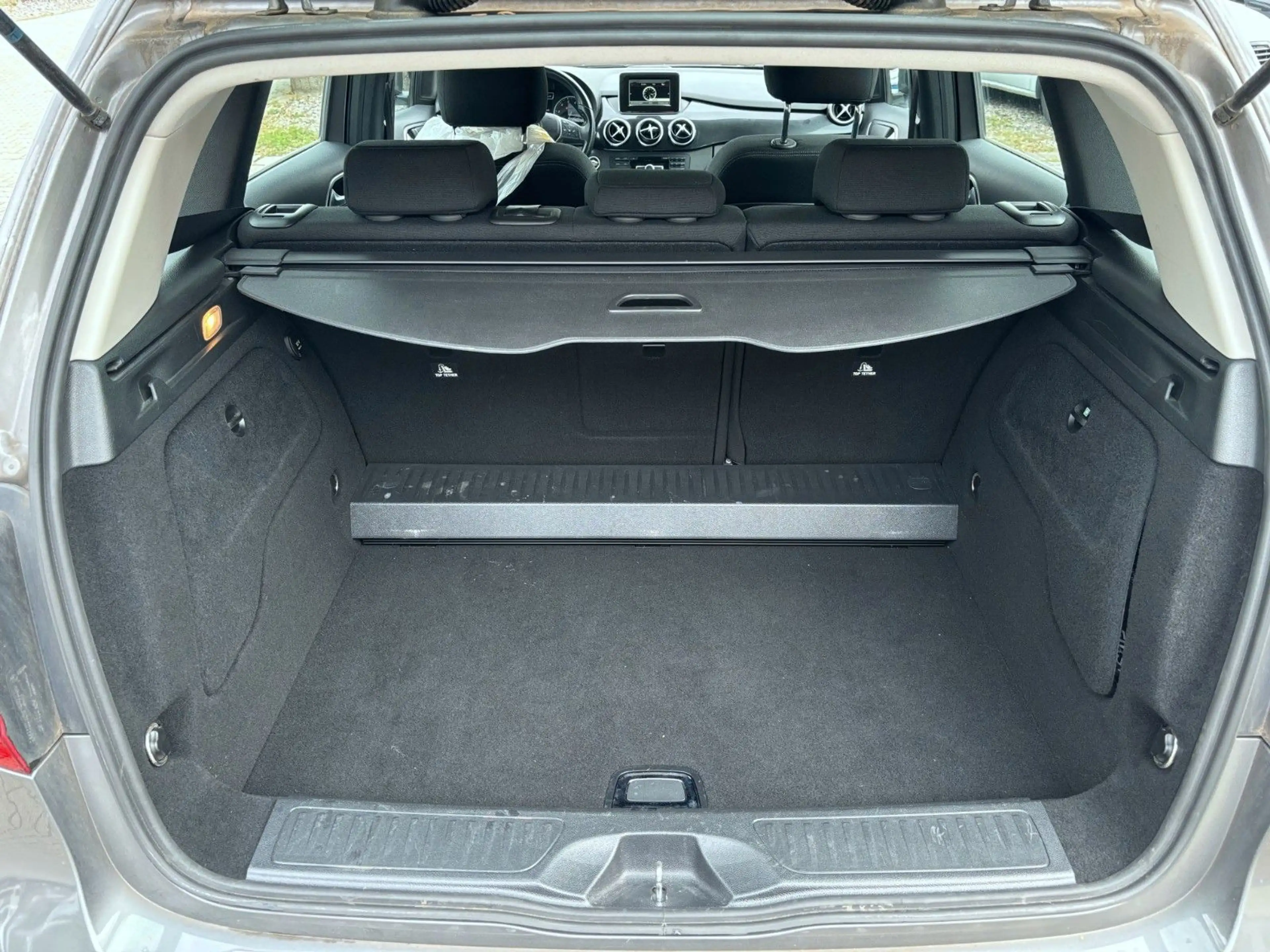 Mercedes-Benz B 180 Navi*Asyst+*MB-S-Heft — photo 15