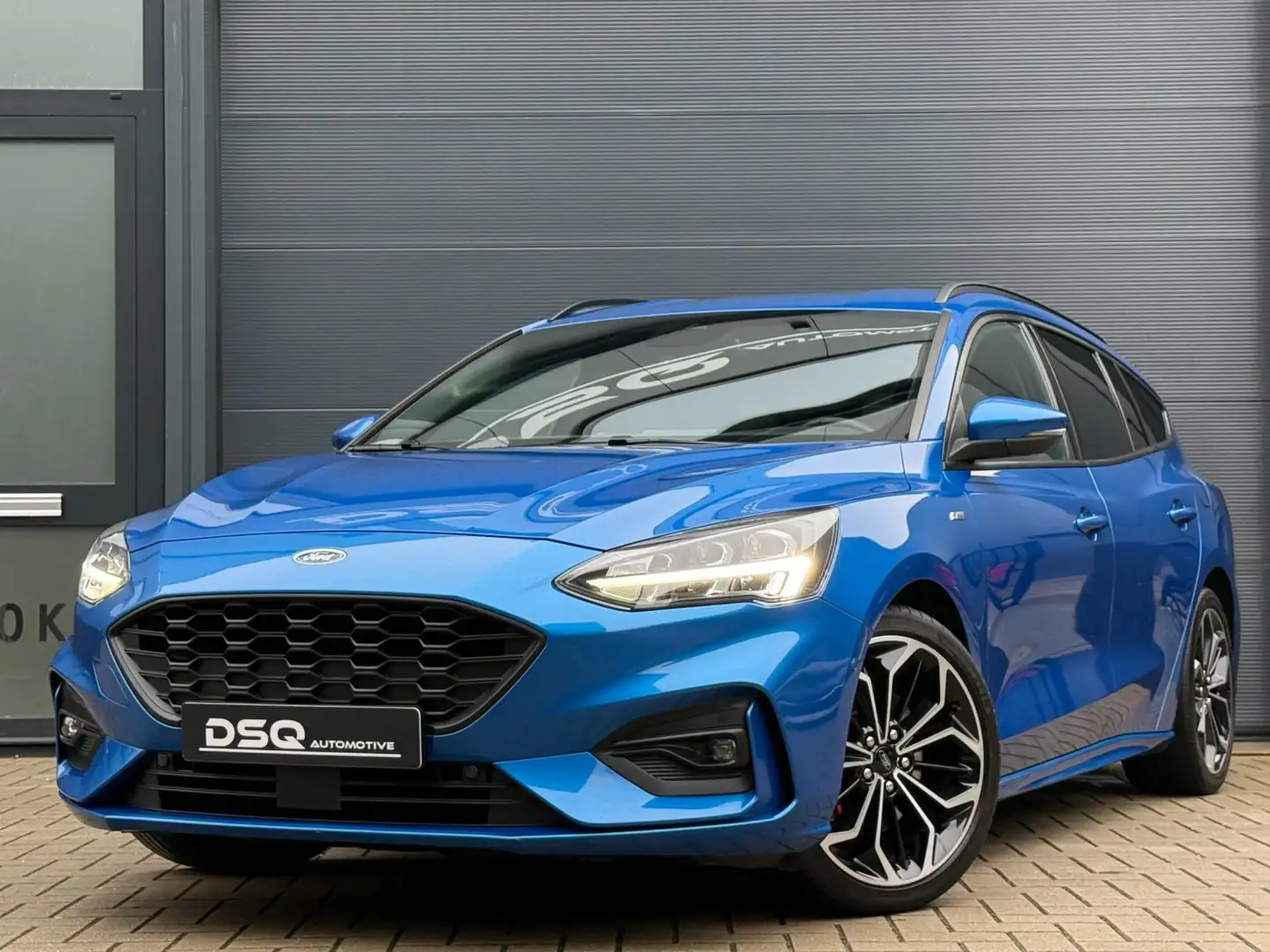 Ford Focus Wagon 1.5 EcoBoost ST Line Business Bleu - 1