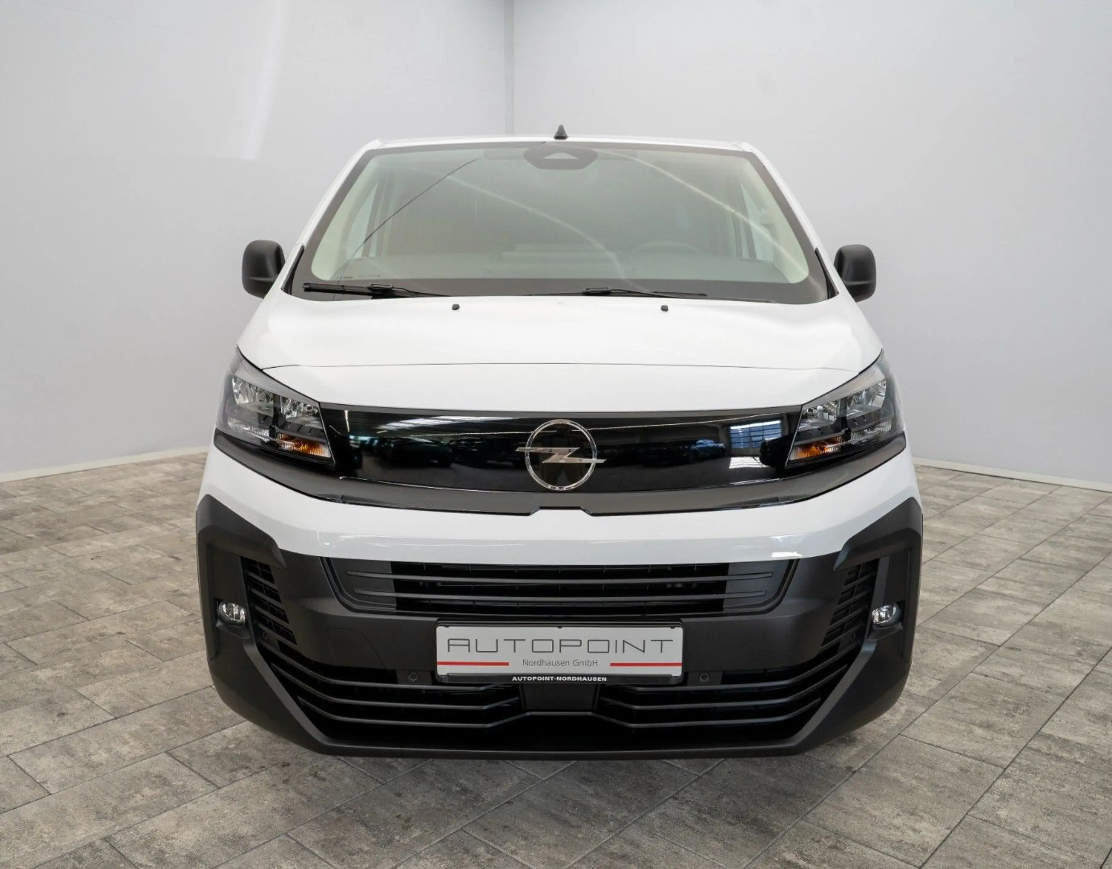 Opel Vivaro Kasten L2 120 °Connect+Converter Pack° — photo 6