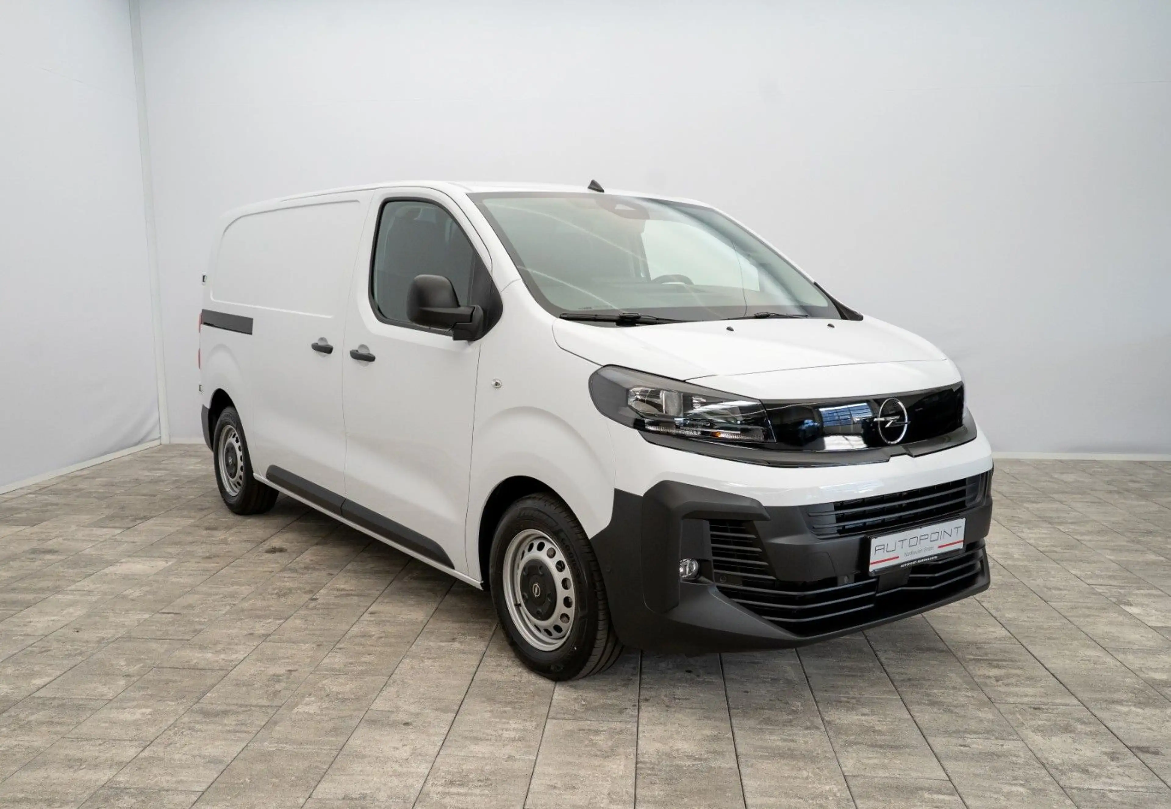 Opel Vivaro Kasten L2 120 °Connect+Converter Pack° — photo 8