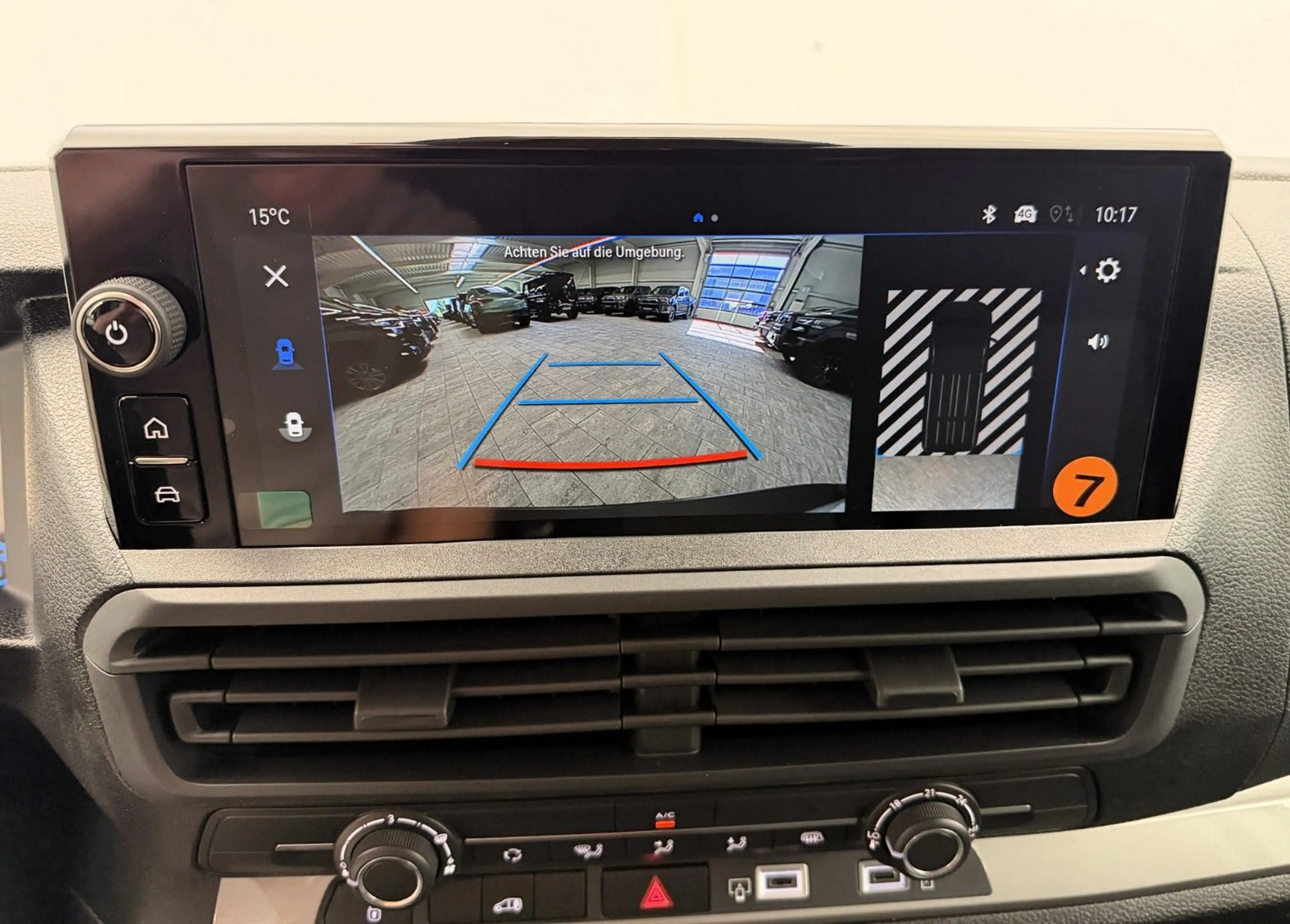 Opel Vivaro Kasten L2 120 °Connect+Converter Pack° — photo 15