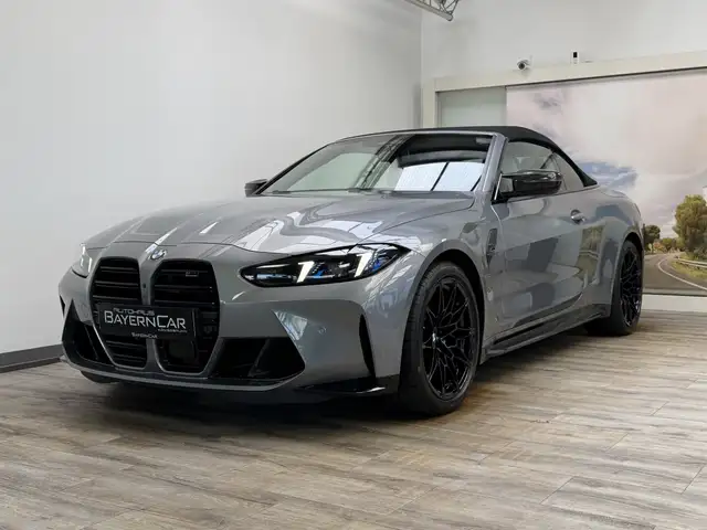 BMW M4 view 7