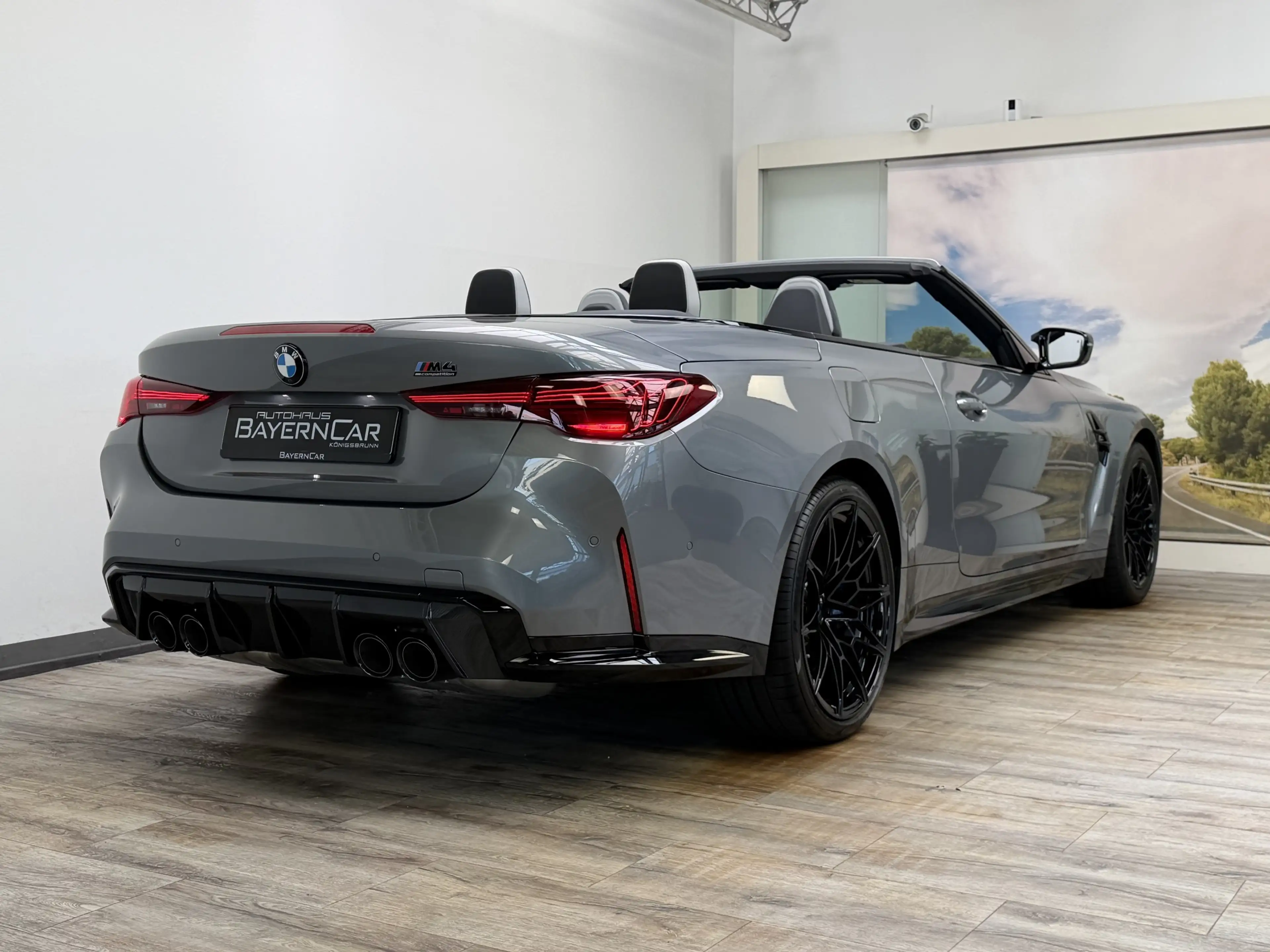 BMW M4 xDrive Comp. Cab. CarbonExt. ACC 360°Ultimate — photo 6