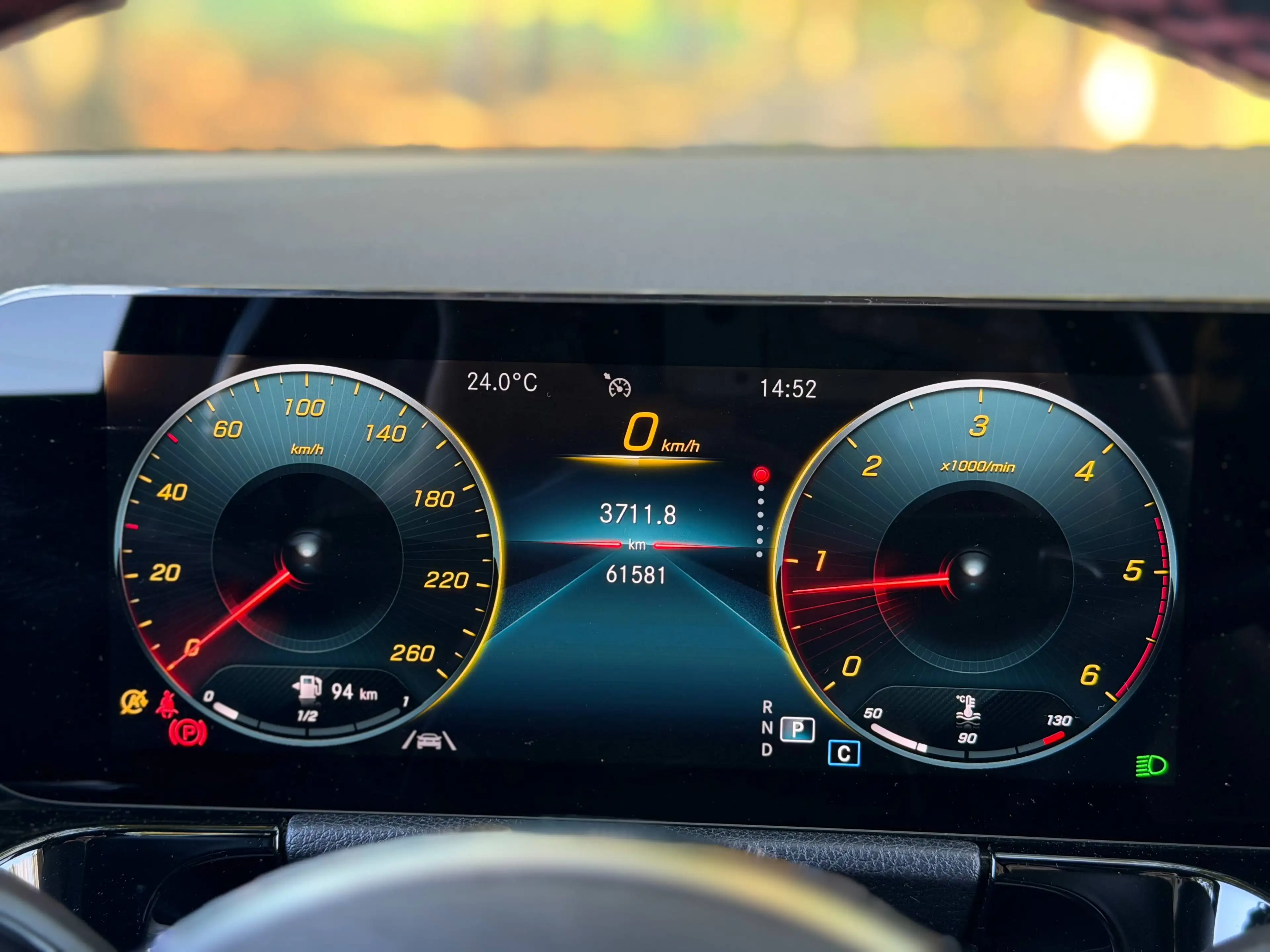 Mercedes-Benz GLA 180 d 116cv - Boite Auto. - Pack AMG - Caméra — photo 13