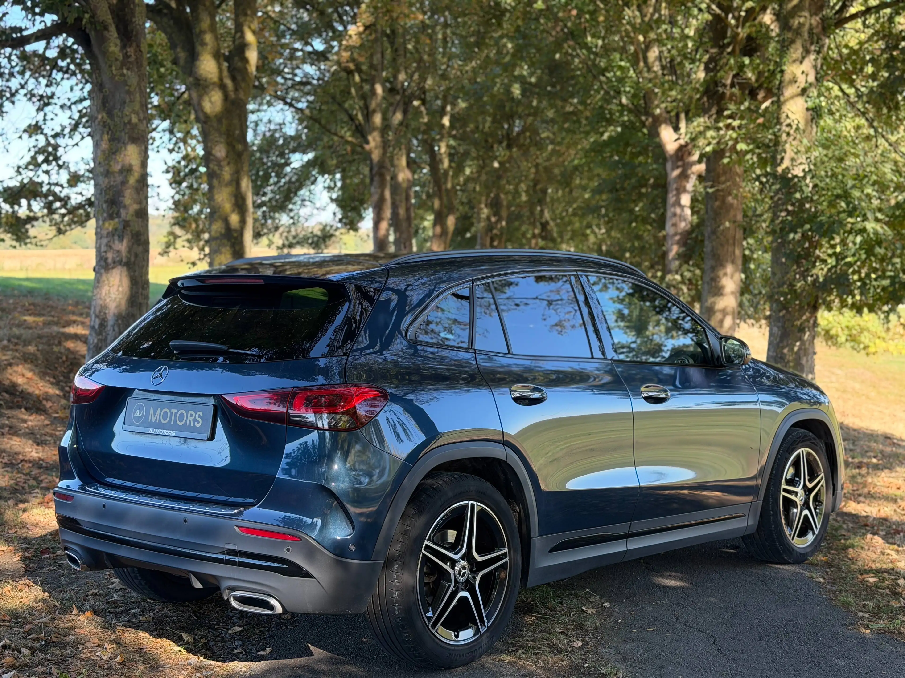 Mercedes-Benz GLA 180 d 116cv - Boite Auto. - Pack AMG - Caméra — photo 2