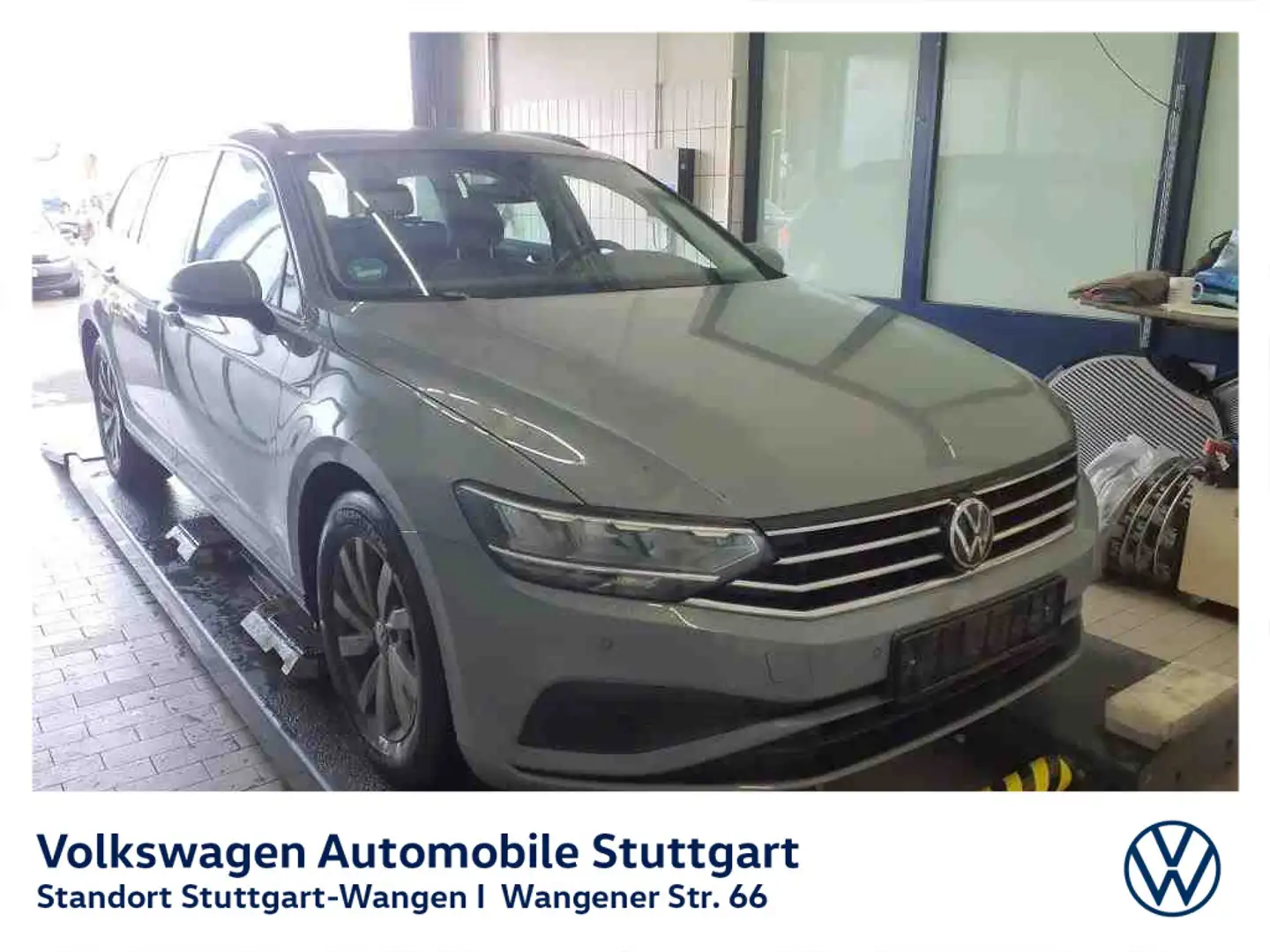 Volkswagen Passat Variant 2.0 TDI DSG Navi Kamera AHK ACC Grau - 2