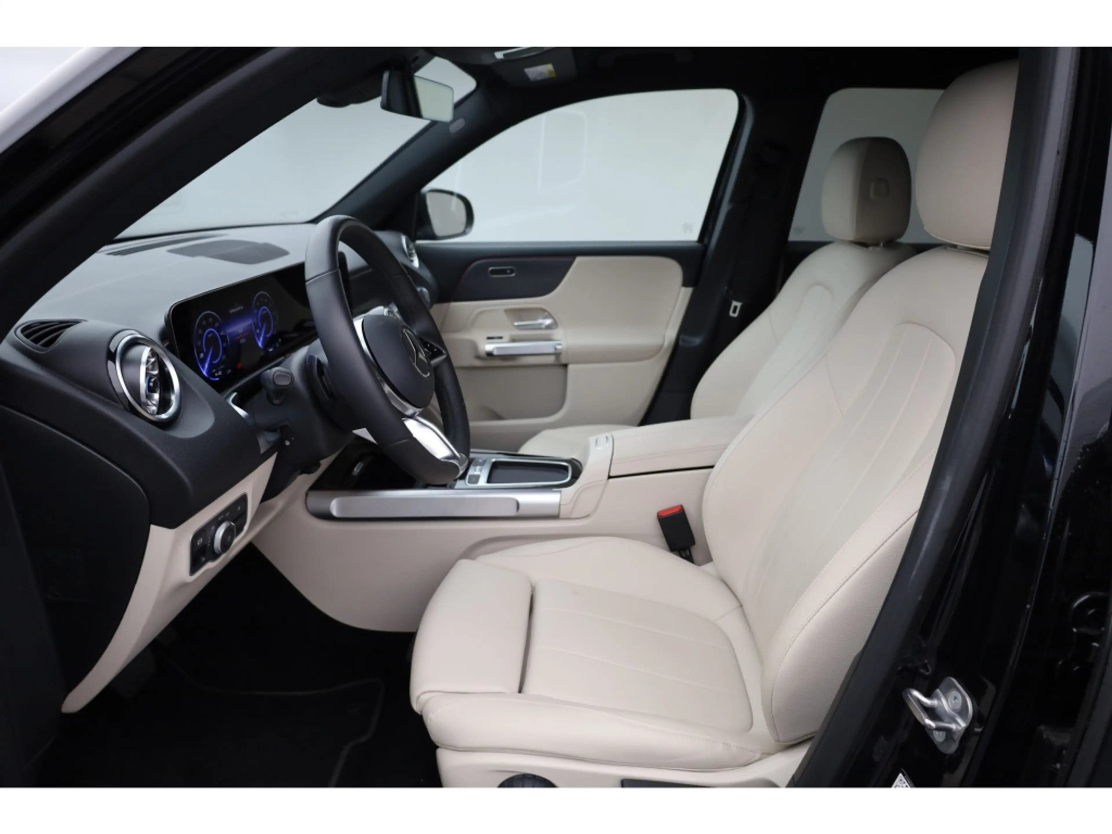 Mercedes-Benz EQB 300 4M Progressive Adv Leder-Beige FLEXBONUS — photo 10