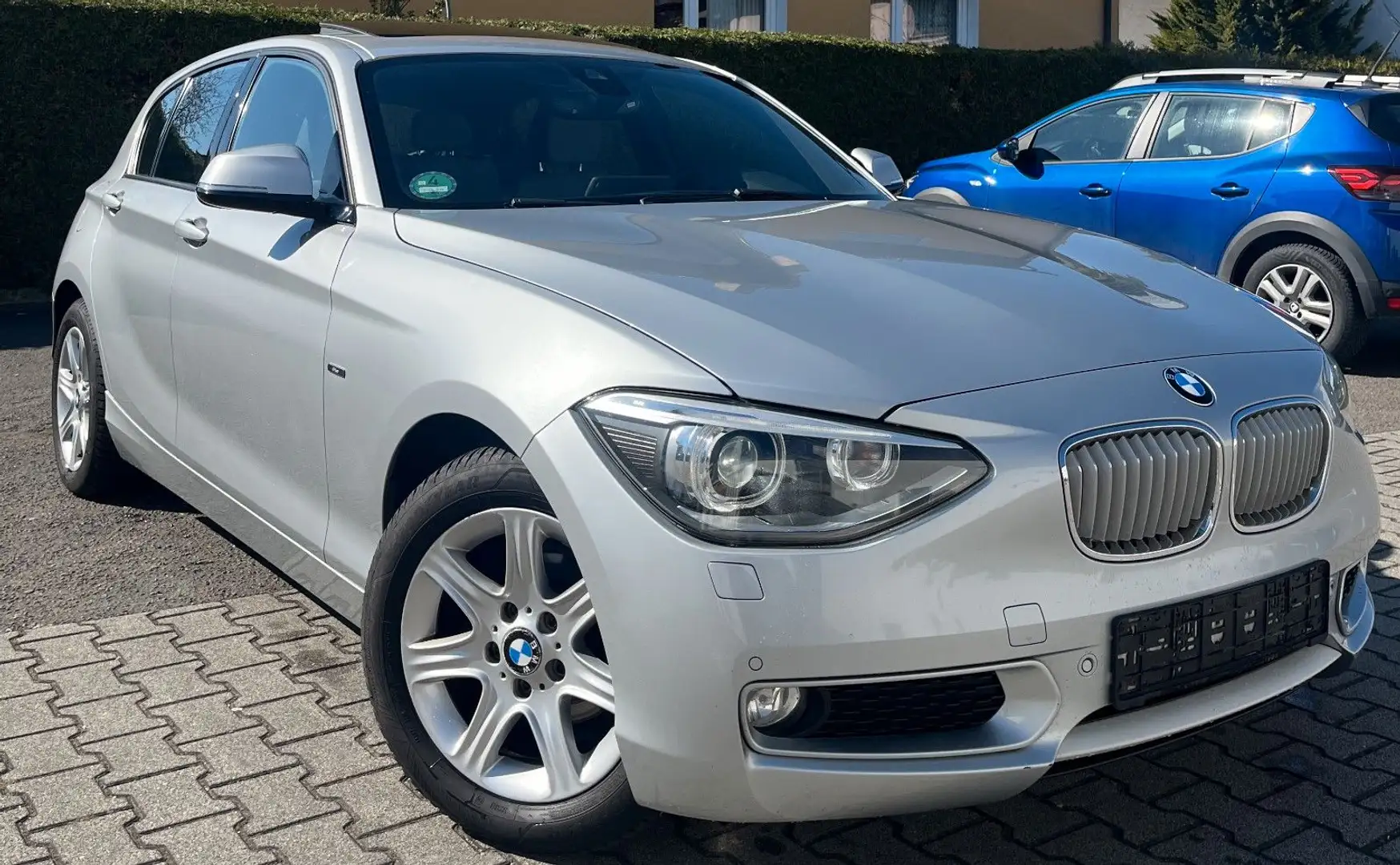 BMW 116 d AUTOMATIK XENON PDC NAVI SCHIEBEDACH 2.HD - 2
