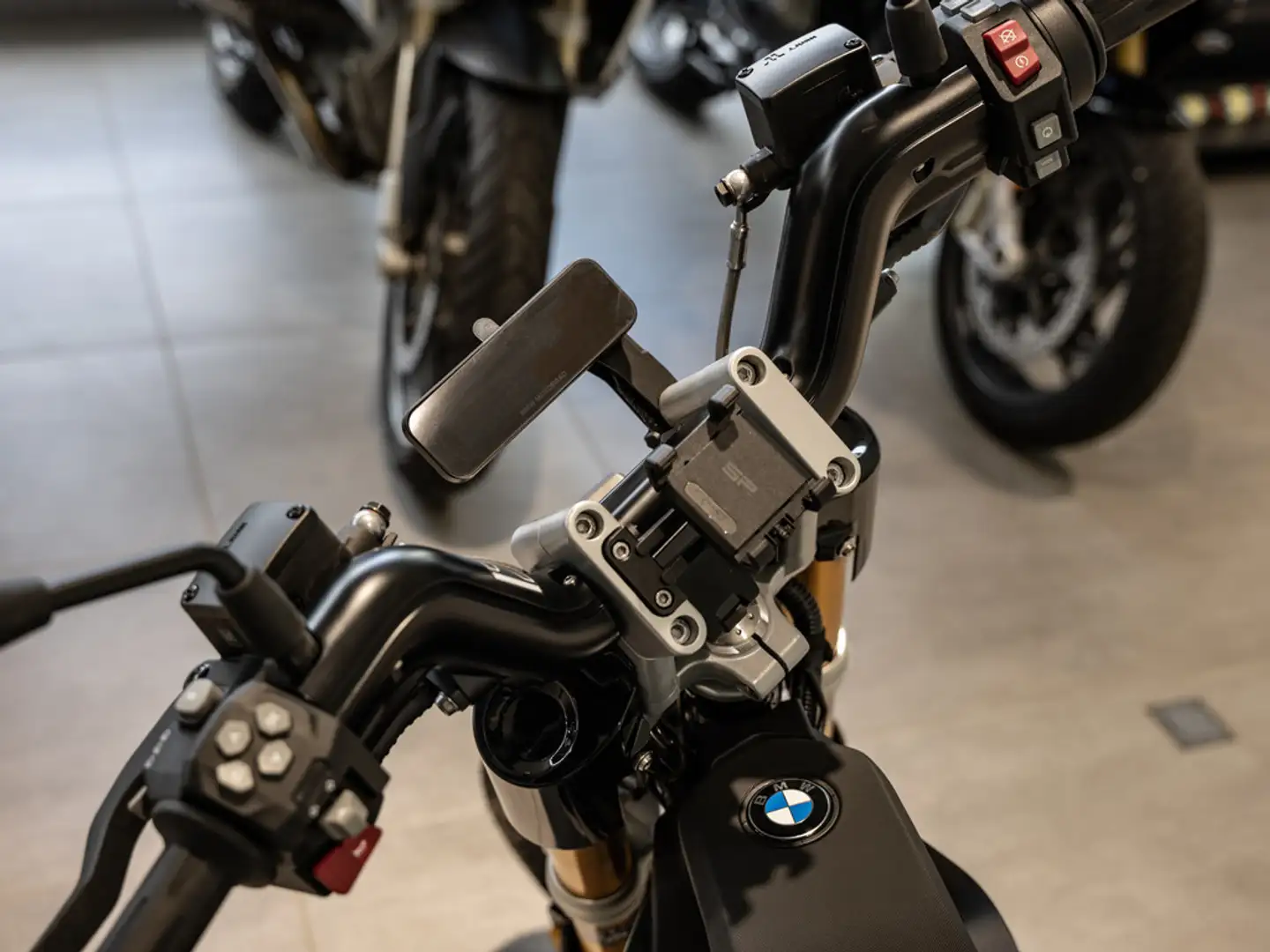 BMW CE 02 LED SCHEINWERFER Reichweite 90 km Negru - 2