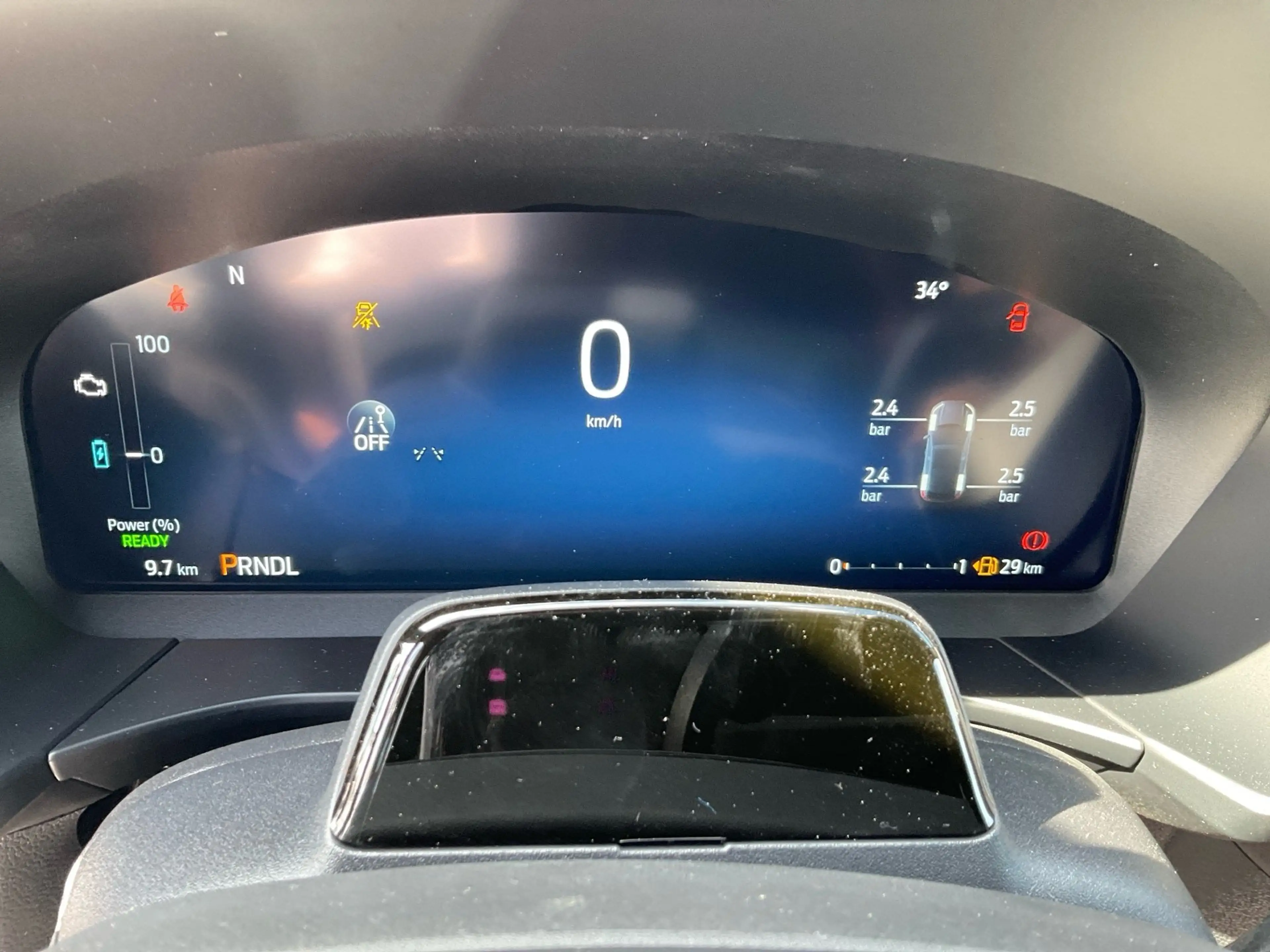 Ford Kuga AWD ST-Line X — photo 13