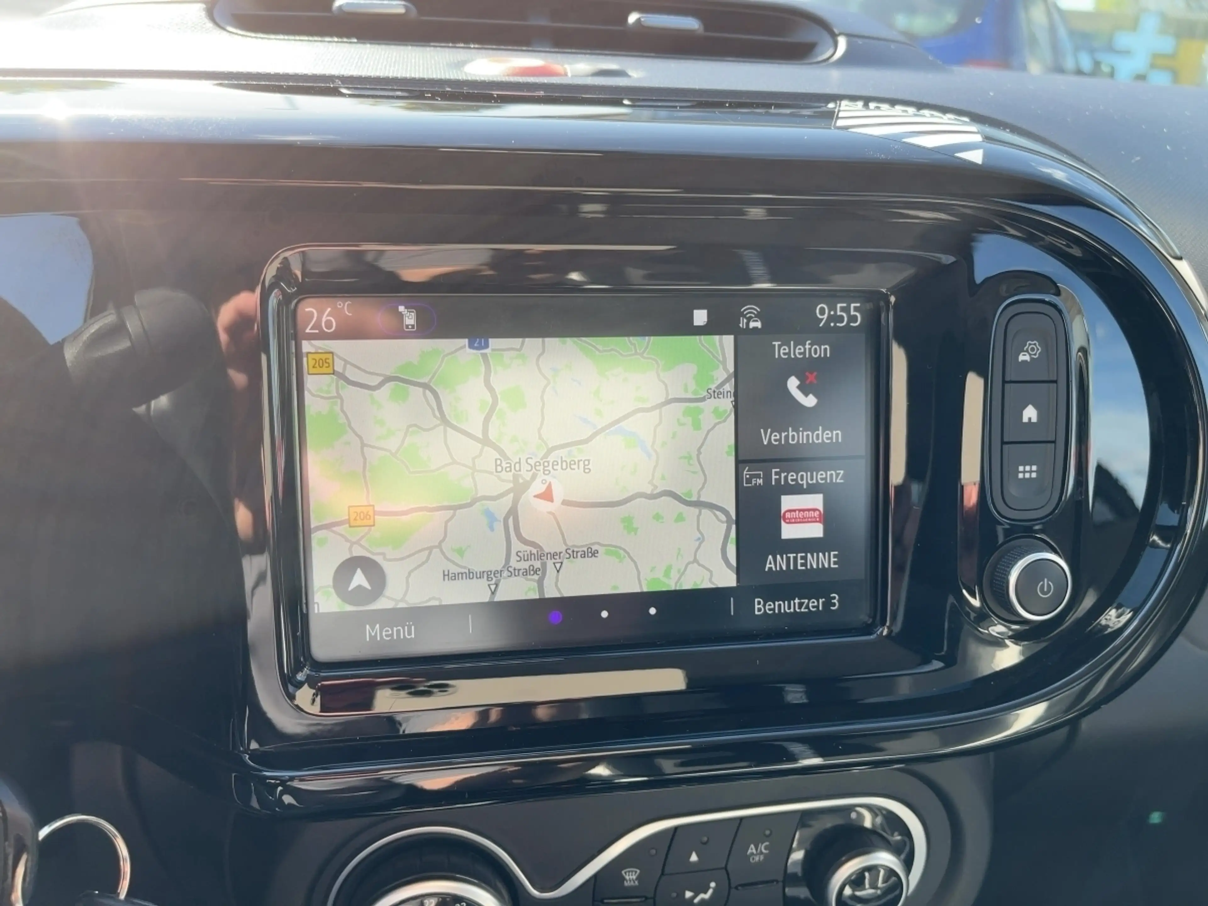 Renault Twingo Electric Urban Night — photo 10