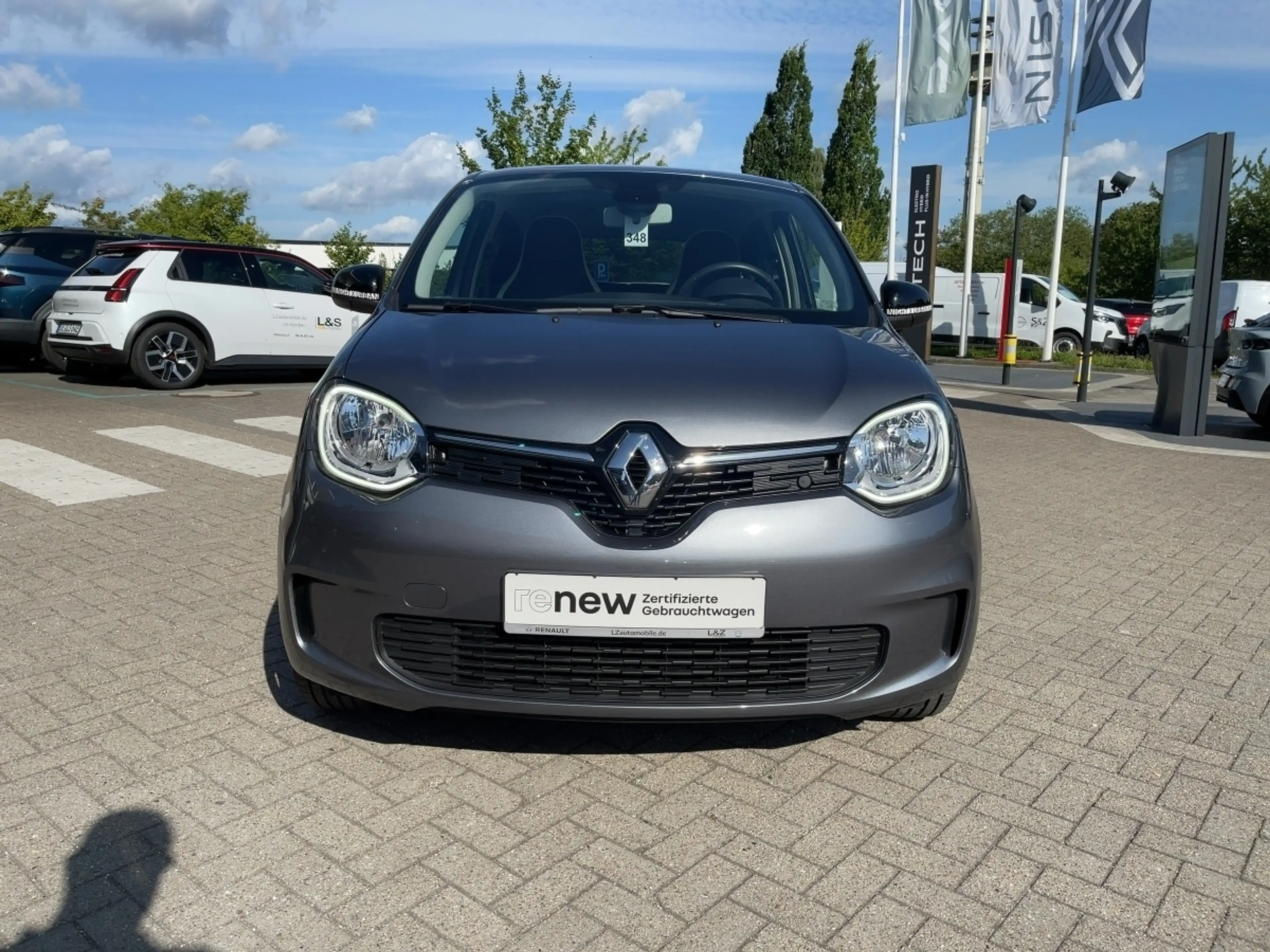 Renault Twingo Electric Urban Night — photo 6
